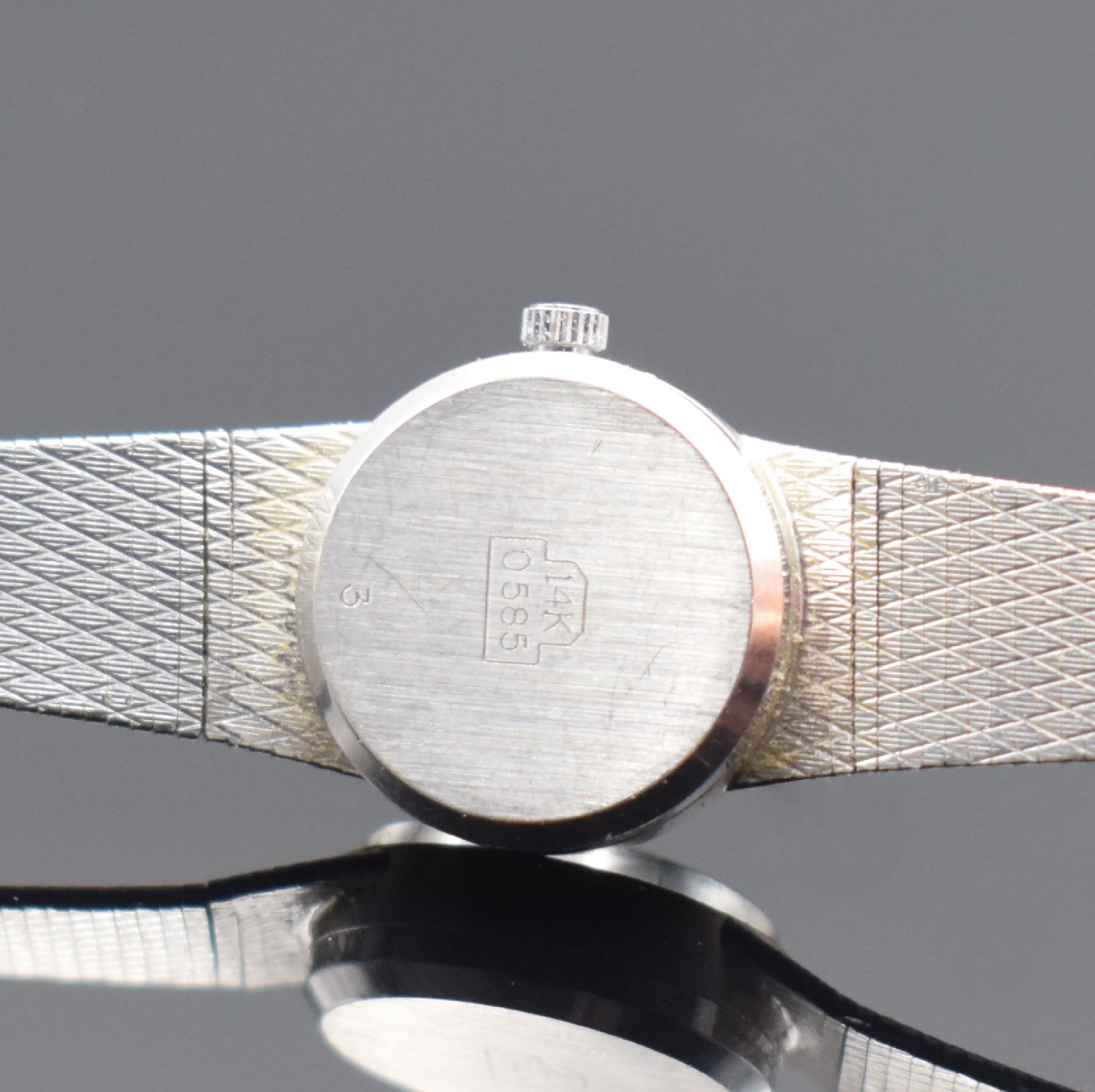 Detail c: PALLAS Exquisit Damenarmbanduhr in WG 585/000, Deutschland um 1965, Handaufzug, 2-teil. Gehäuse, Boden aufgedr., Milanaiseband, silb. Zifferbl. m. ...