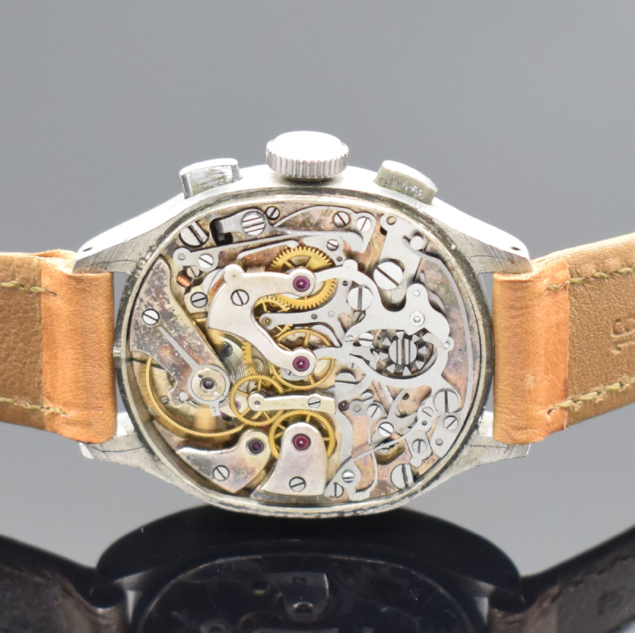 Detail d: EXCELSIOR PARK Kaliber 42 seltener Chronograph mit Formwerk in Stahl, Schweiz um 1940, Handaufzug, 2-tlg. Geh., Boden aufgedr., schwarzes ...
