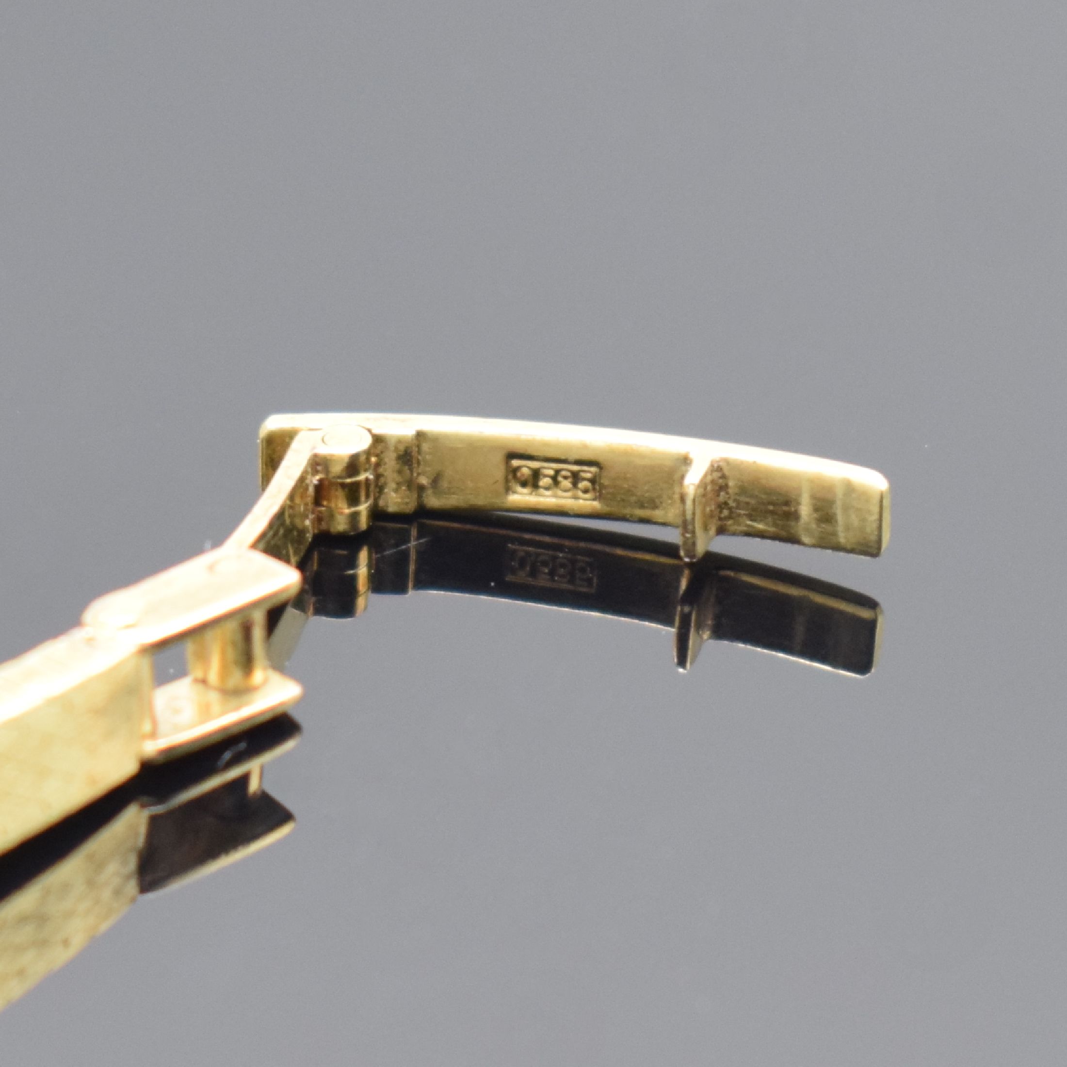 Detail b: PREDIAL Lady Damenarmbanduhr in GG 585/000, Schweiz um 1975, Handaufzug, 2-teil. Gehäuse, Boden aufgedr., Milanaiseband, gold. Zifferbl. fl., Kal. ...