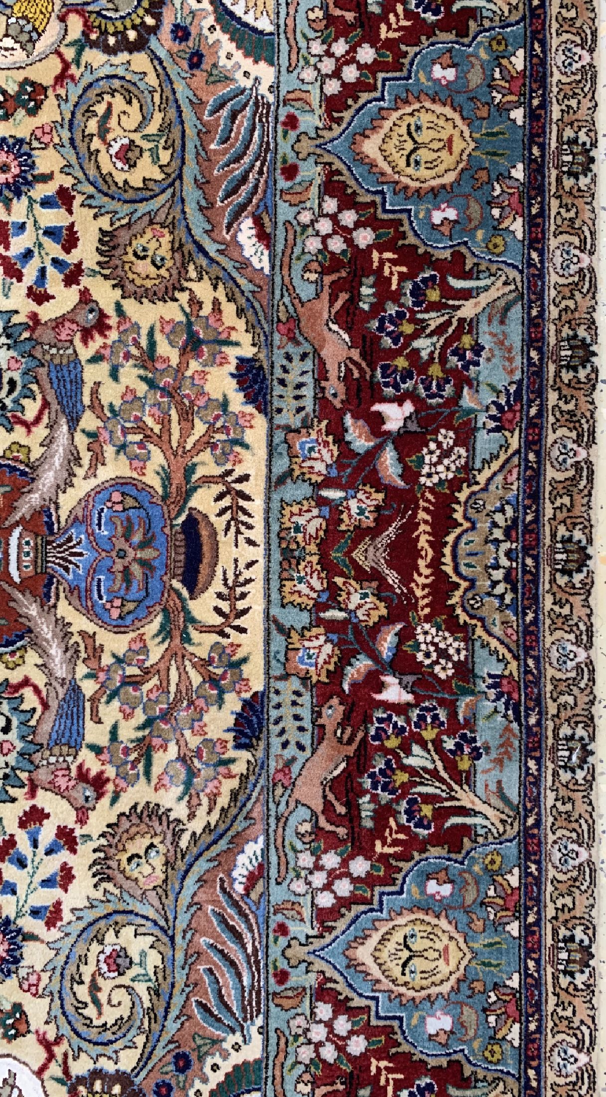 Detail a: Täbriz fein alt, signiert, Persien, um 1940, Korkwolle mit und auf Seide, ca. 217 x 145 cm, ca. 500.000 Kn/qm, gereinigt, EHZ: 1-2.
