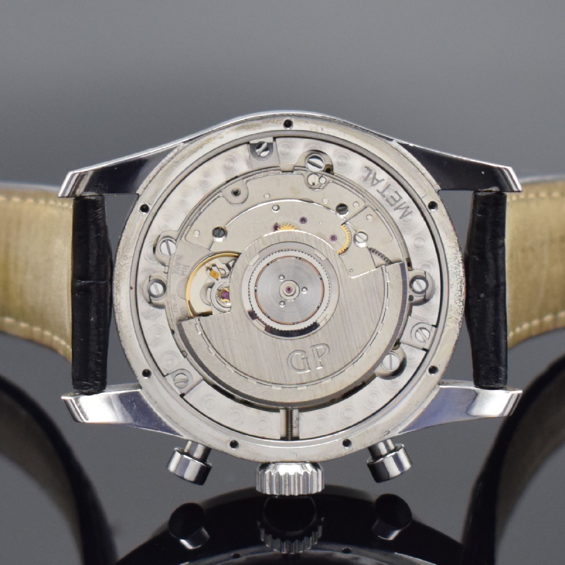 Detail f: GIRARD PERREGAUX Herrenchronograph in Stahl Referenz 49480, Schweiz um 2011, Automatik, Saphirglas, Boden bez. "30 ANNI IN Fiat" 7- fach ...