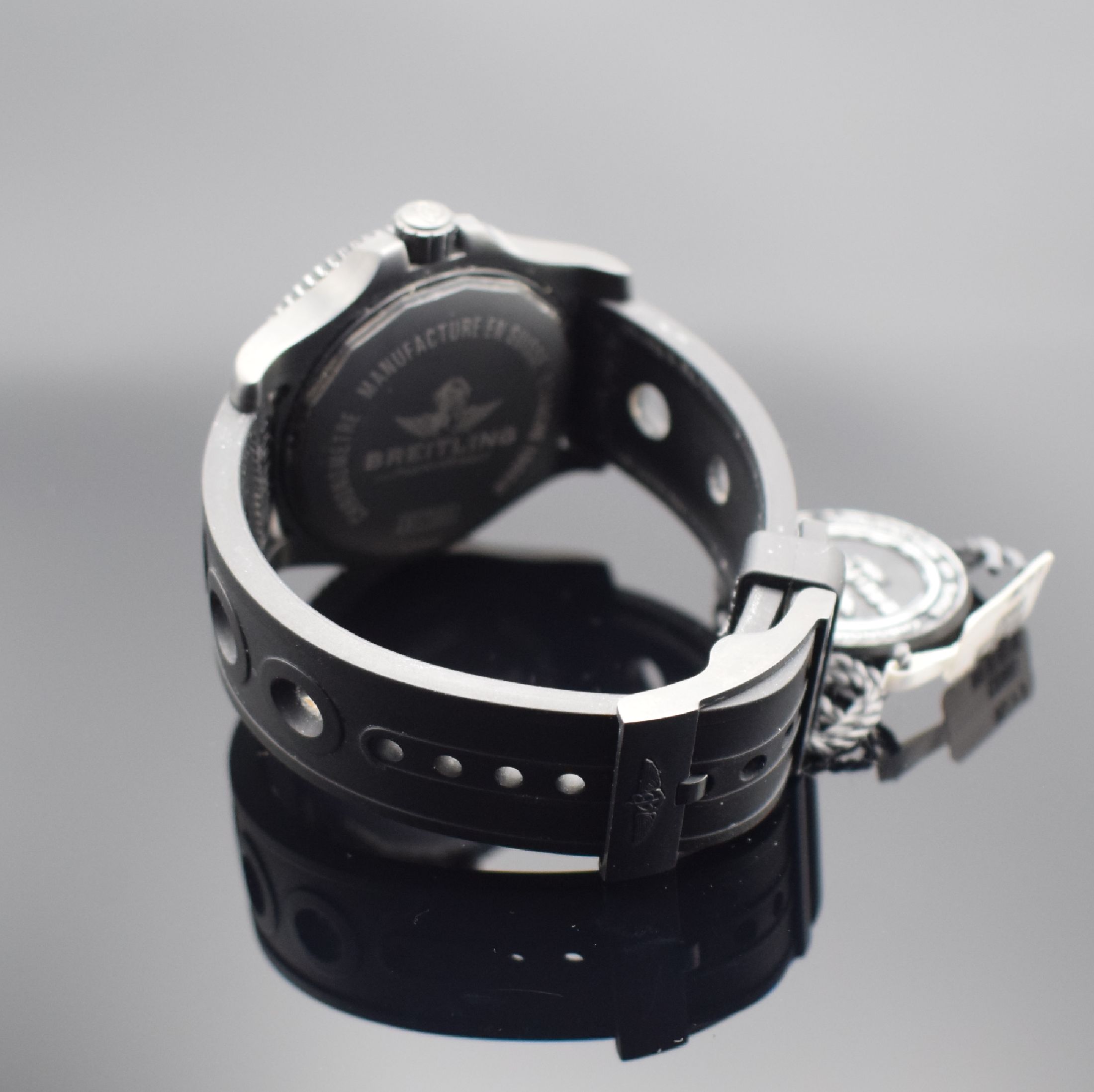 Detail b: BREITLING Herrenarmbanduhr Superocean II 44 Special Referenz M1739313/BE92, Automatik, DLC beschichtetes Edelstahlgeh. inkl. orig. Kautschukband m. ...