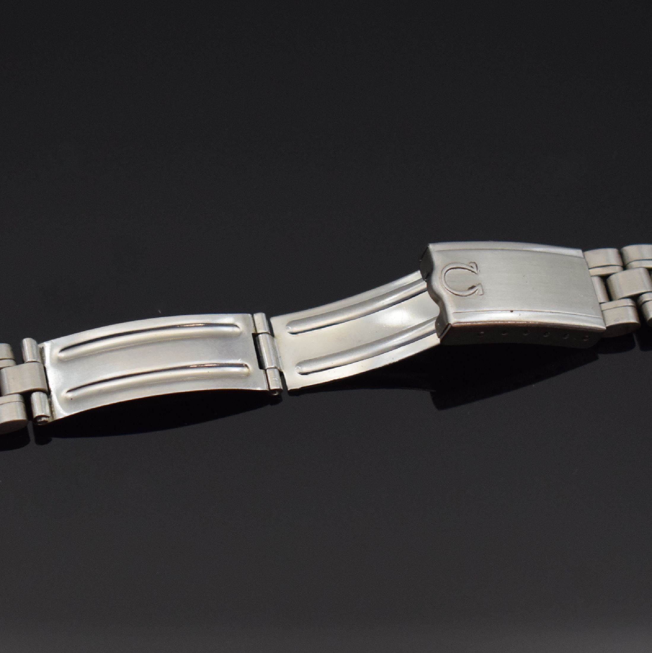 Detail b: OMEGA Stahlband Referenz 5725 für Seamaster 566.007, Schweiz um 1970, 5-reihiges mattiertes Band, 16 mm Anstoß Nr. 545, L. ca. 16 cm, in sehr gutem ...