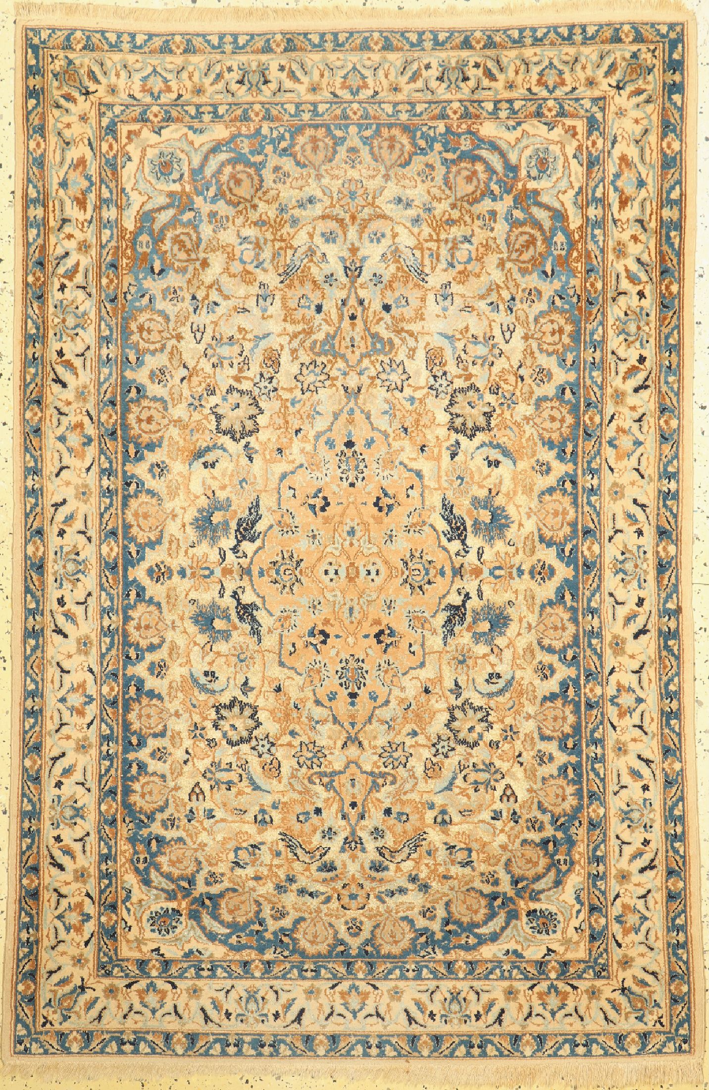 Nain fein(Seidengrund), Persien, um 1960, Korkwolle mit Seide, ca. 180 x 120 cm, verschmutzt, EHZ: 2