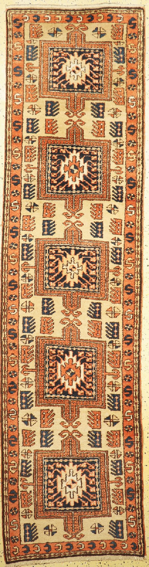 Meschgin, Persien, um 1960, Wolle auf Baumwolle, ca. 300 x 78 cm, EHZ: 1-2