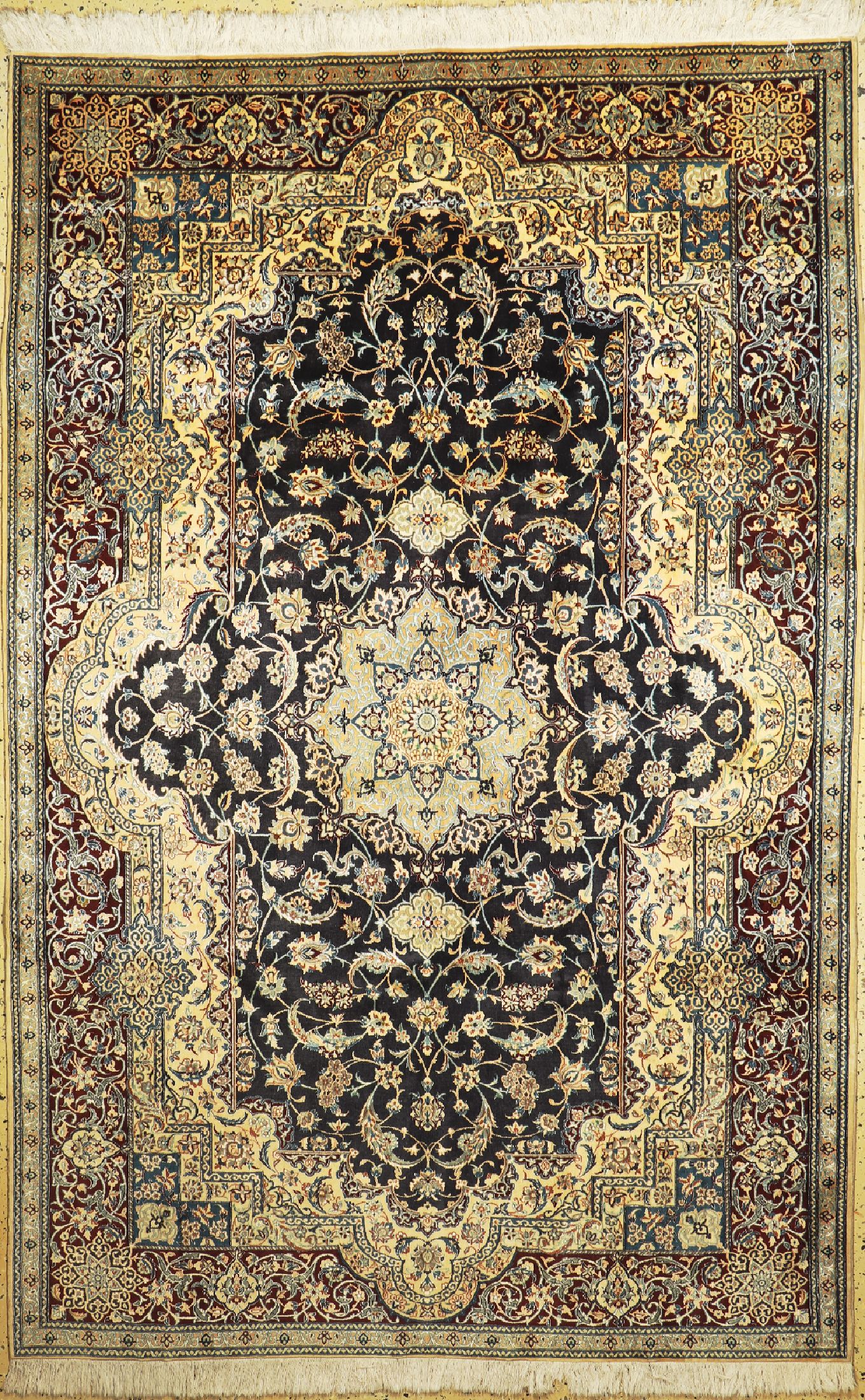 Nain fein(6 La), Persien, ca. 50 Jahre, Korkwolle mit Seide, ca. 260 x 170 cm, ca. 1,0Mio. Kn/qm, EHZ: 2(Fleckig)
