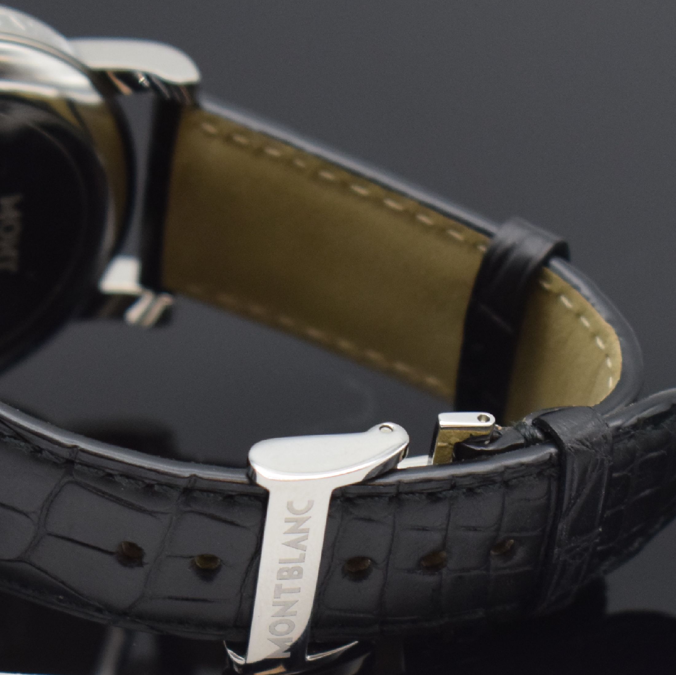 Detail c: MONTBLANC Star Herrenarmbanduhr Referenz 7068, Schweiz um 2005, Automatik, Edelstahlgeh., Boden aufgedr., orig. Lederband m. orig. Faltschl., silb. ...