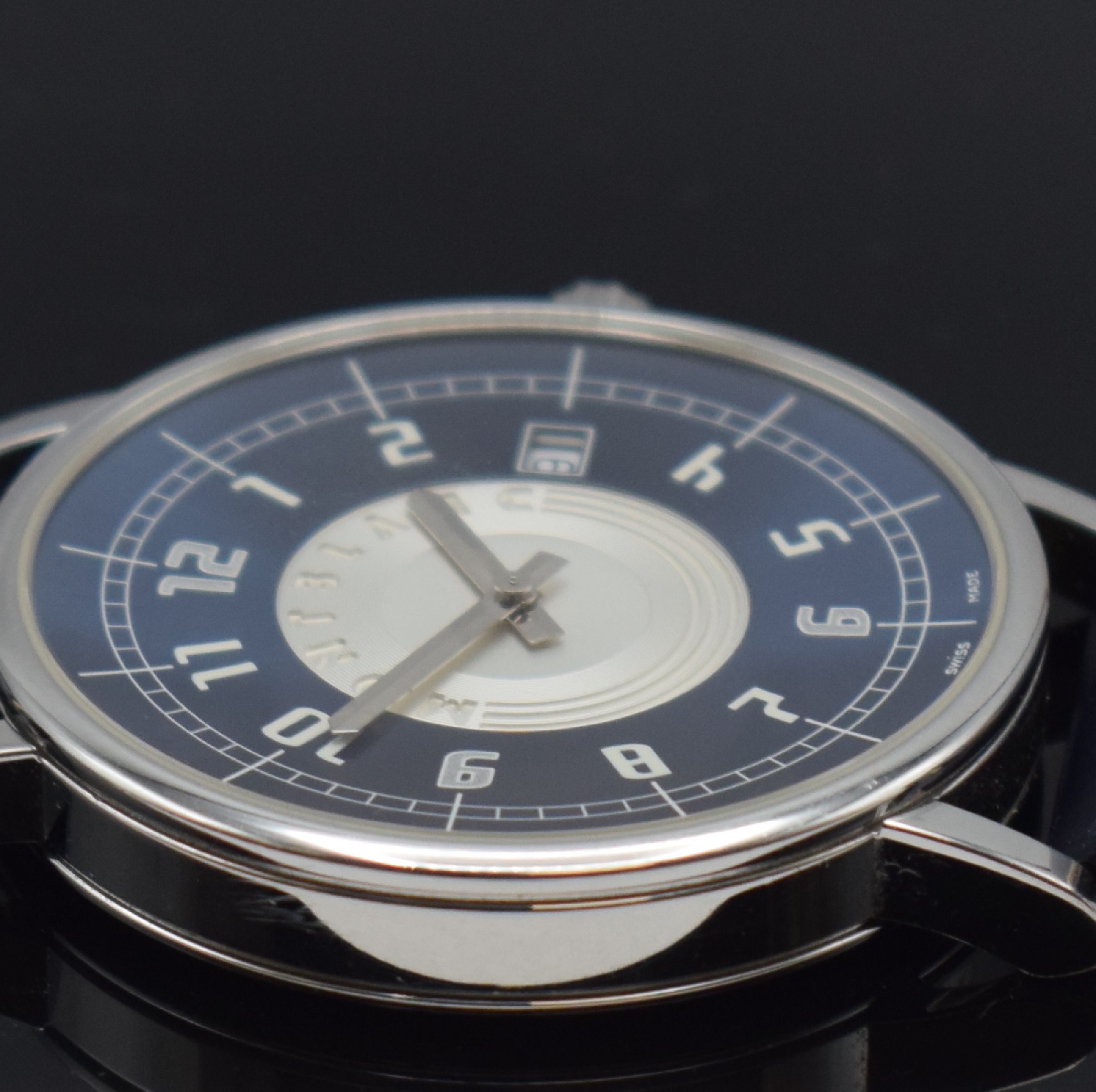 Detail d: MONTBLANC Summit Herrenarmbanduhr Referenz 7045, Schweiz um 2005, quarz, 2-teil. Edelstahlgehäuse, Boden aufgedr., orig. Lederband m. Dornschl., ...