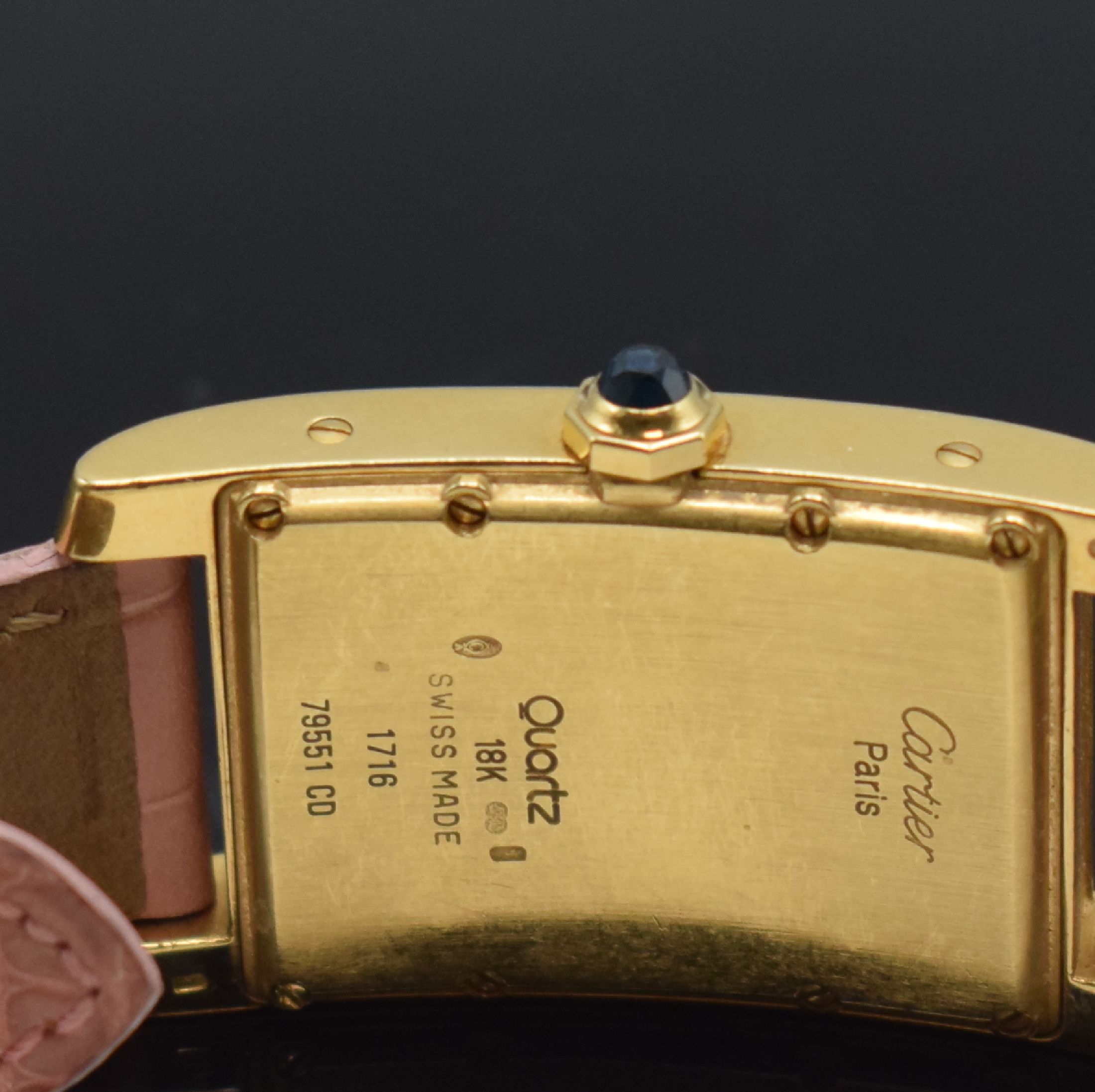 Detail c: CARTIER Tank Americaine Damenarmbanduhr in GG 750/000 Referenz 1716, Schweiz um 2000, quarz, 2-teil. Geh., Boden 8-fach verschr. (1 Schr. zu ers.), ...