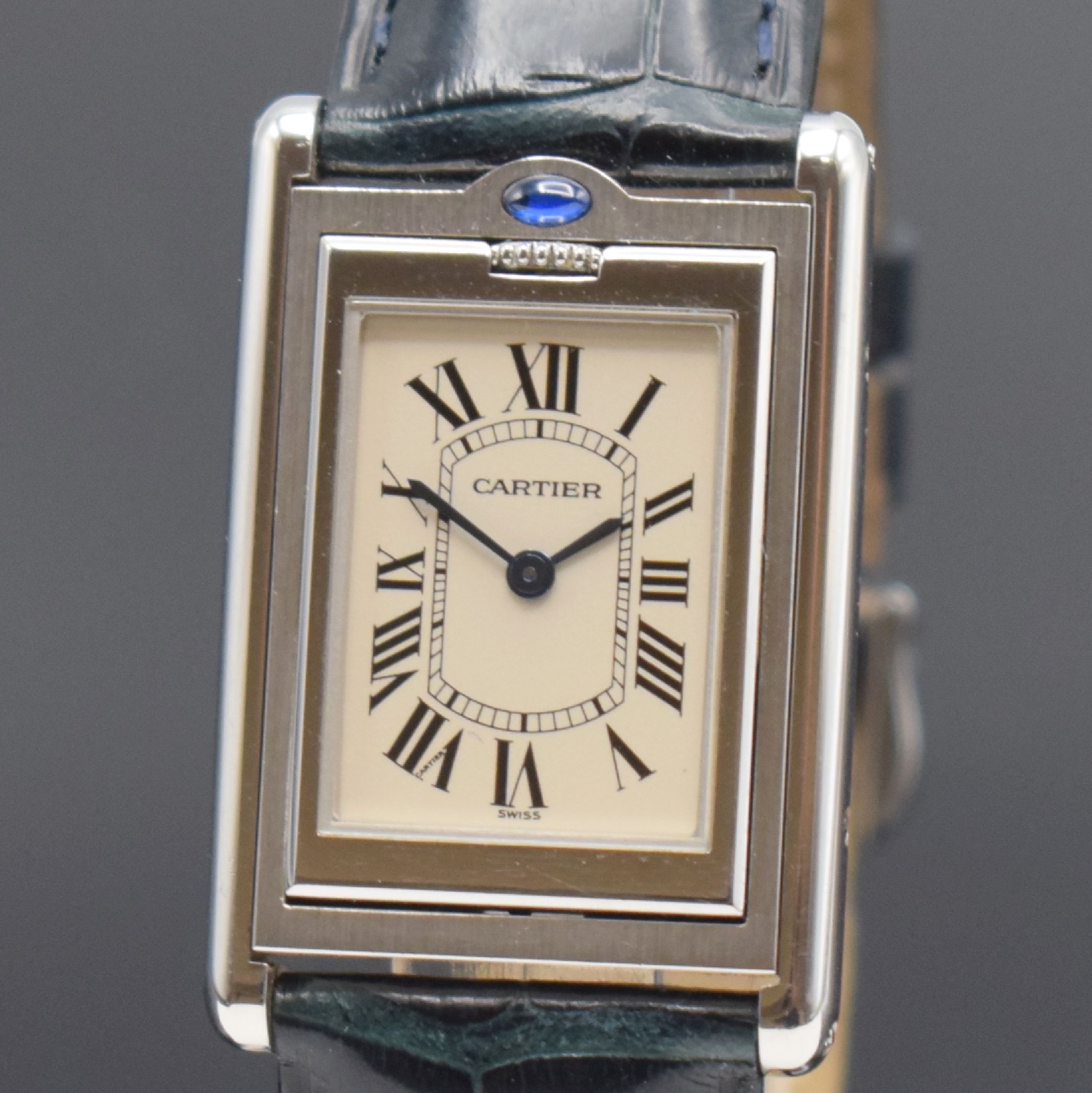 Detail a: CARTIER Basculante Armbanduhr Referenz 2405, Schweiz um 2005, quarz, aufwendiges Edelstahl Wendegehäuse inkl. orig. Lederband m. orig. Dornschl., ...
