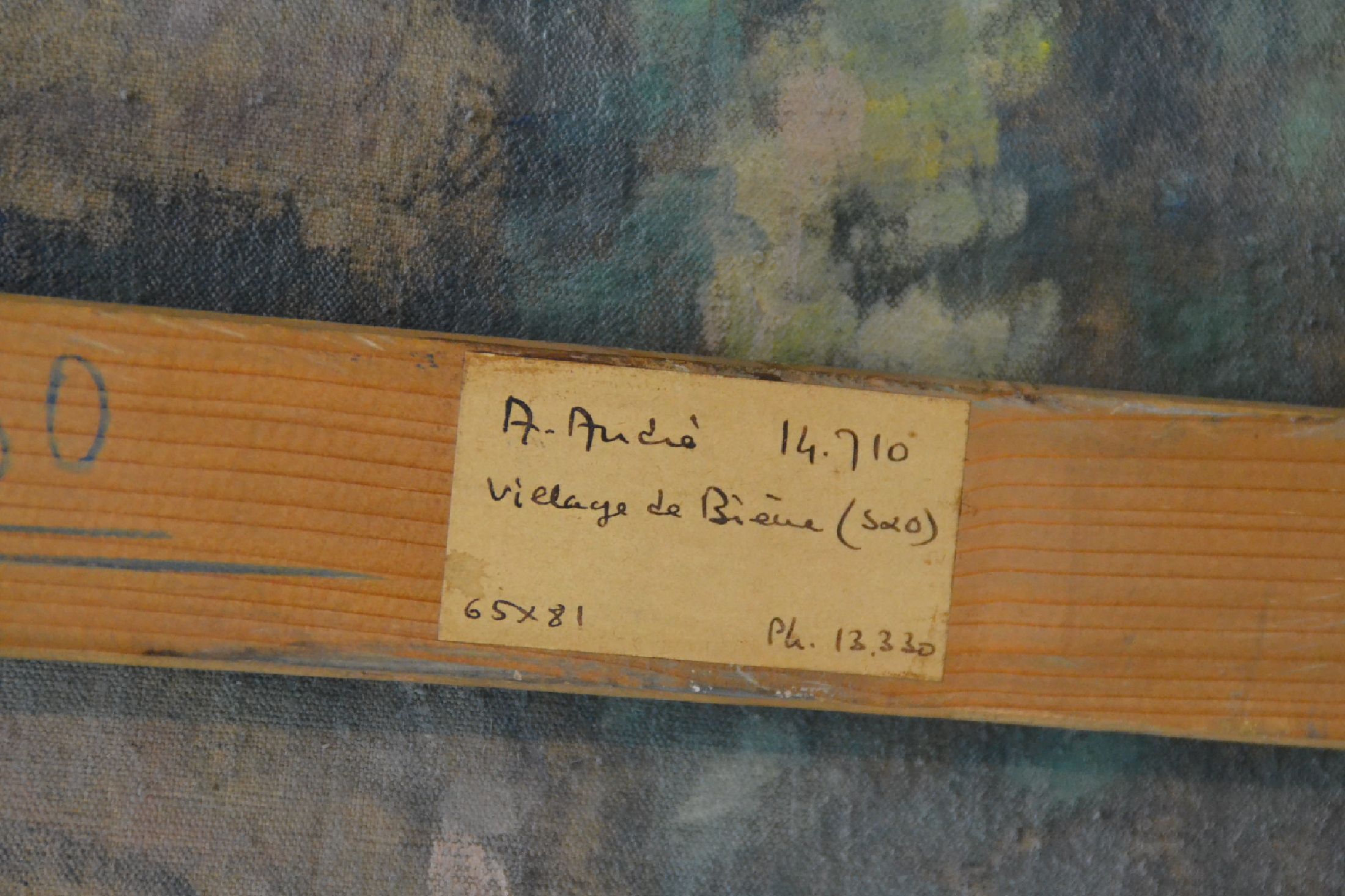 Detail h: Albert Andre, 1869-1954, Straßenszene, "Village de Bievres", so verso auf altem Etikett bez., rechts unten signiert, Öl/Lwd, Leinwand ...