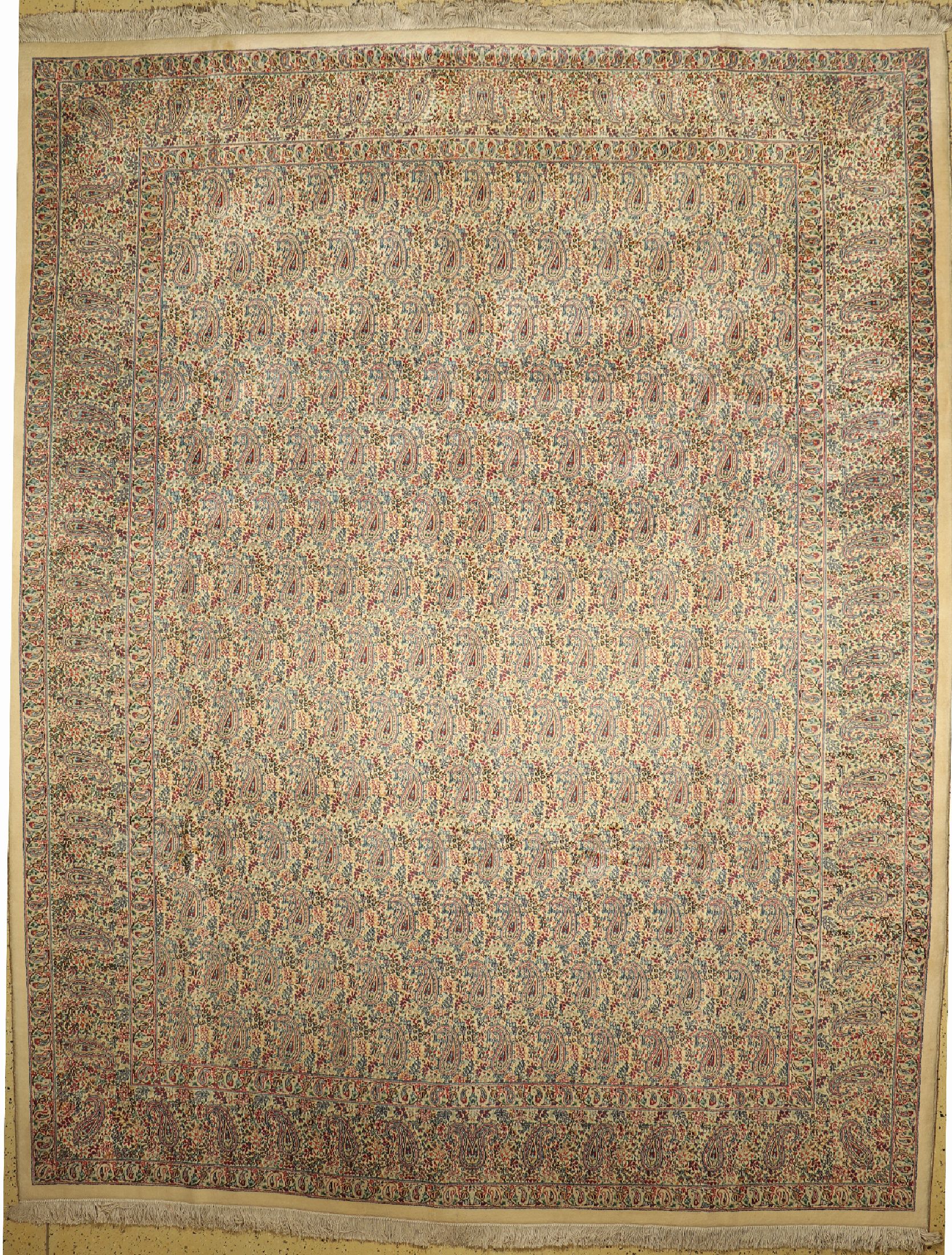 Kerman alt, Persien, um 1960, Wolle auf Baumwolle, ca. 385 x 300 cm, EHZ: 1-2