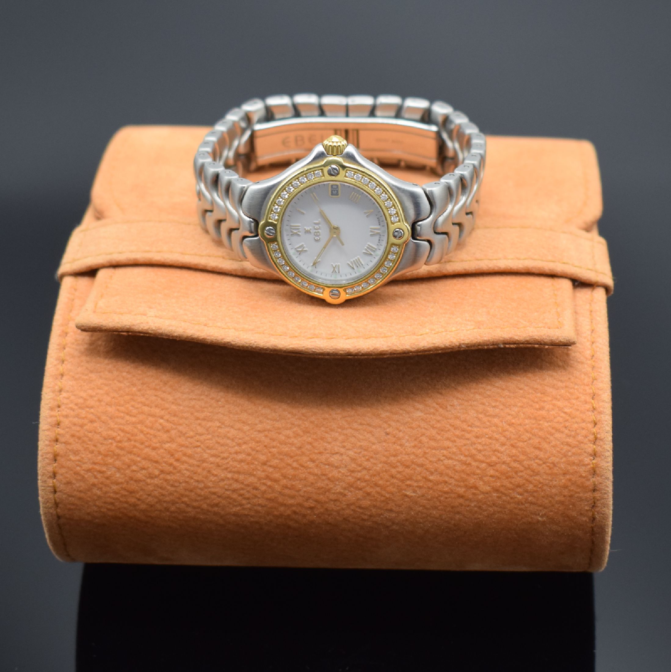 Detail e: EBEL Sportwave Damenarmbanduhr in Stahl/Gold mit Diamanten Referenz 6087624, Schweiz um 1995, quarz, Boden verschr., orig. Gliederband m. dopp. ...