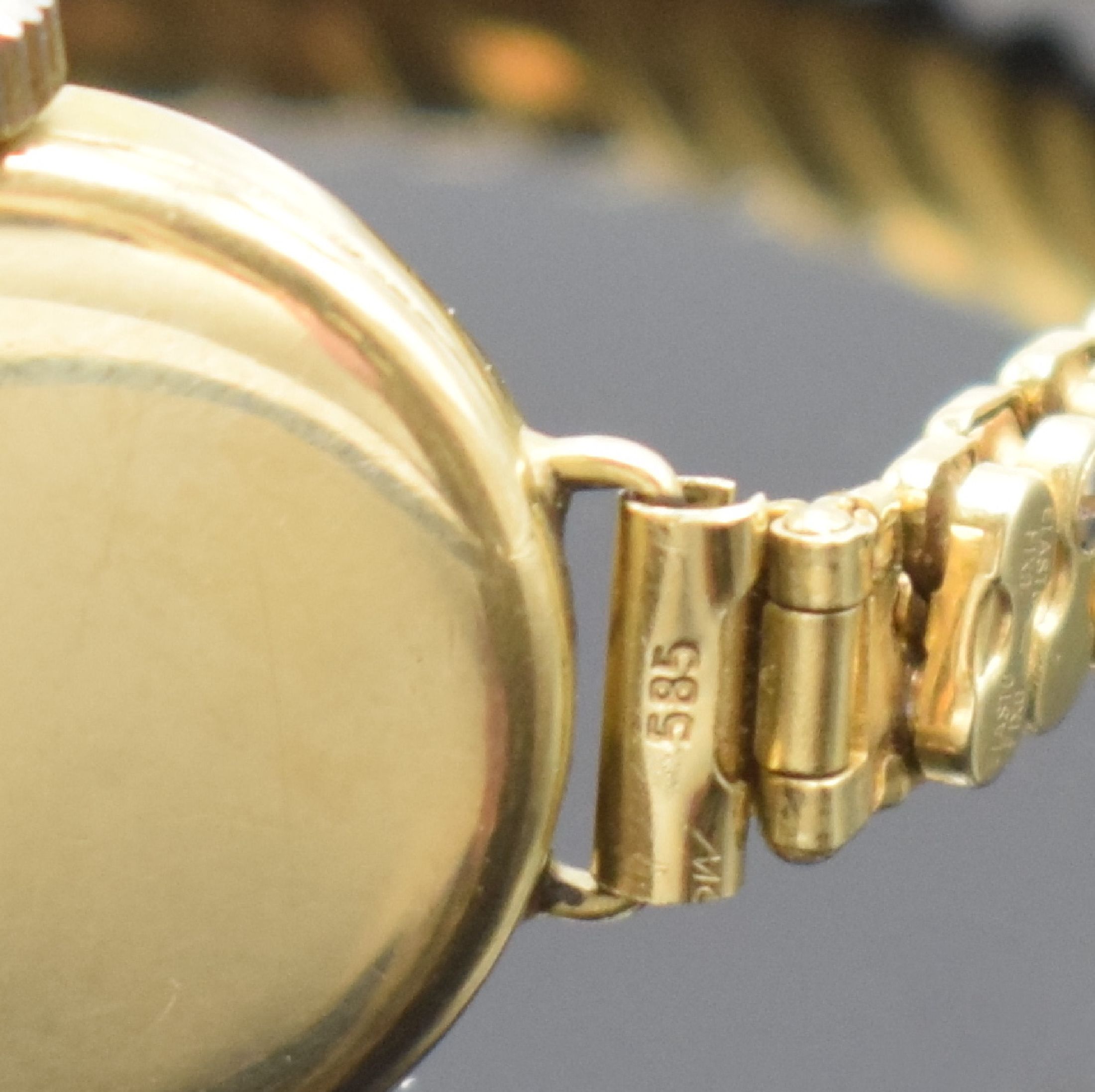 Detail c: BIDLINGMAIER Armbanduhr in GG 585/000, Deutschland um 1925, Handaufzug, Scharnierboden, Elasto-Fixo-Scheren- Gliederband m. Goldkappen in GG 585/000 ...