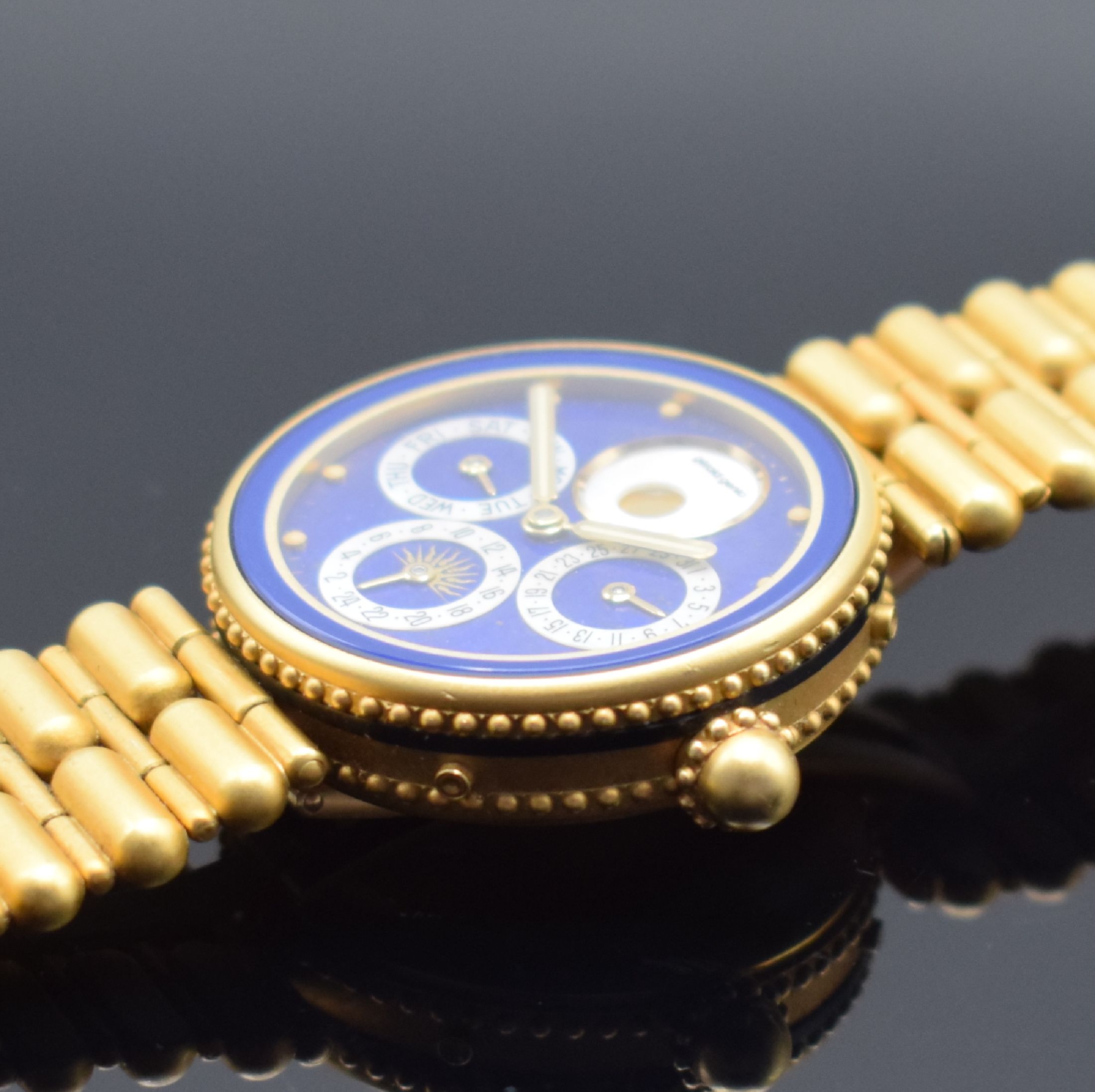 Detail d: GÉRALD GENTA feine und seltene, astronomische Armbanduhr Serie Gefica in GG 750/000 Referenz G.3149.7, Automatik, Schweiz 1980er Jahre, orig. GG ...