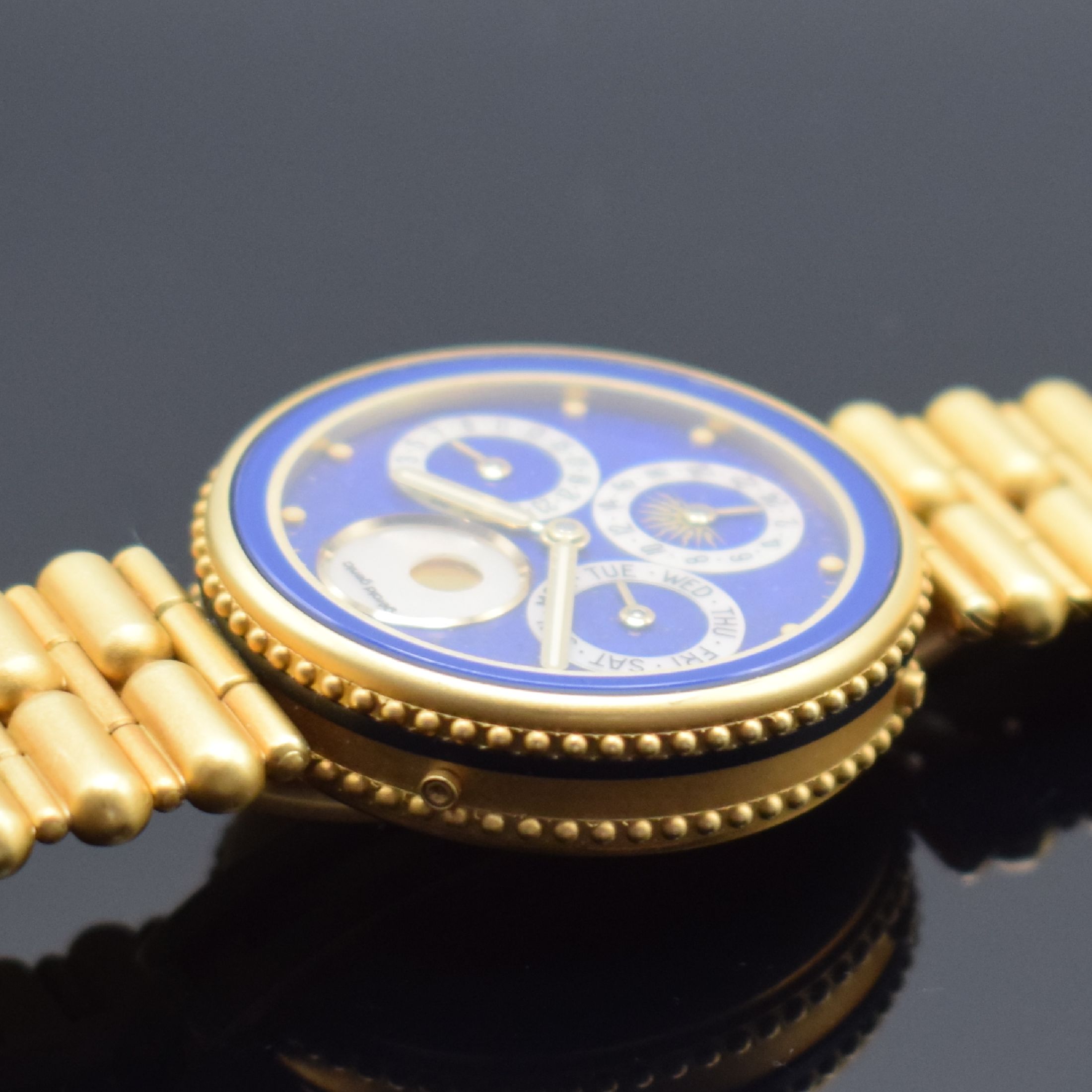Detail e: GÉRALD GENTA feine und seltene, astronomische Armbanduhr Serie Gefica in GG 750/000 Referenz G.3149.7, Automatik, Schweiz 1980er Jahre, orig. GG ...