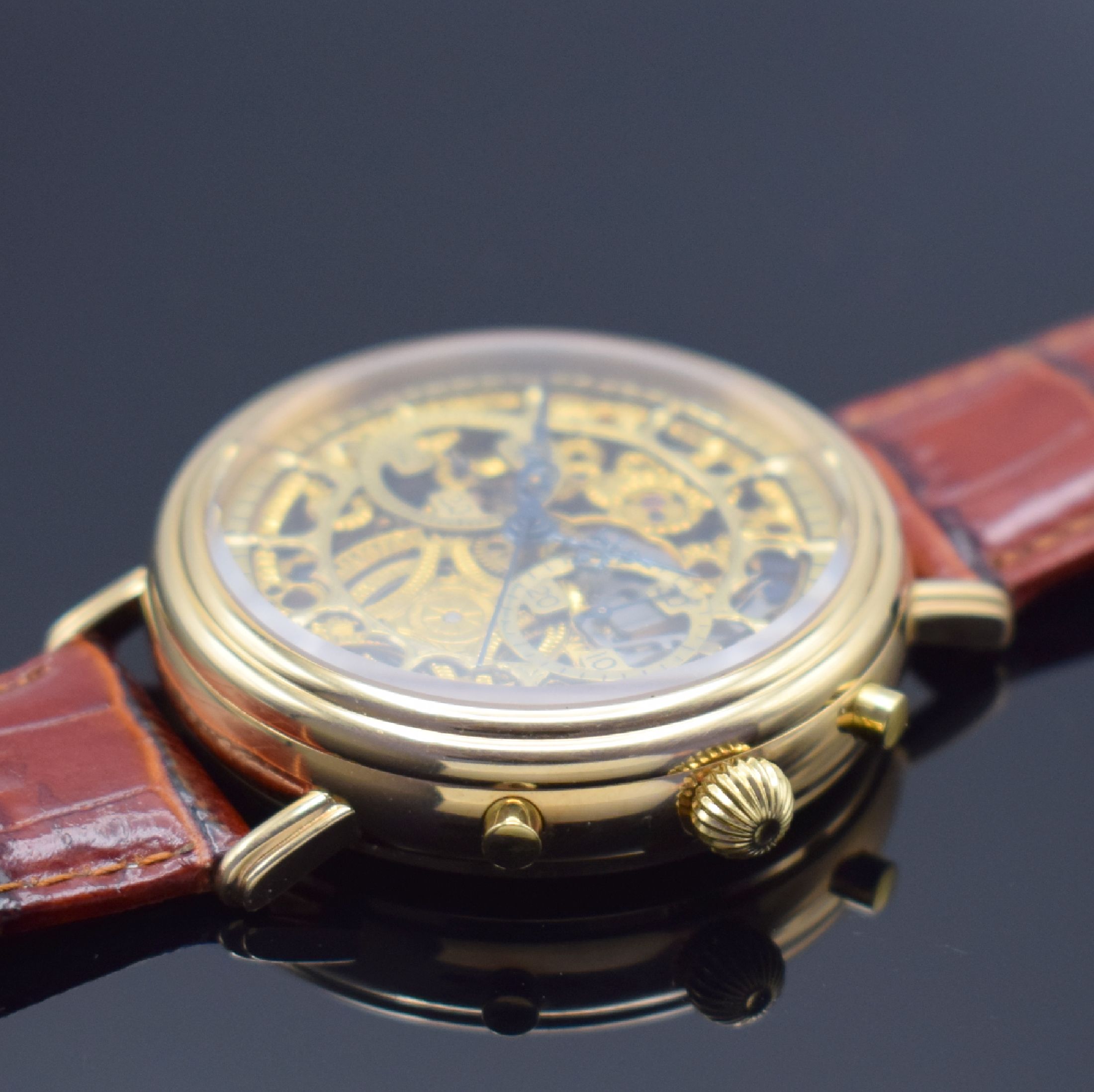 Detail b: SINN extrem seltener, skelettierter Schaltradchronograph in GG 750/000, wohl Prototyp, Deutschland um 1990, 3-teil. Geh. beids. vergl., Boden und ...
