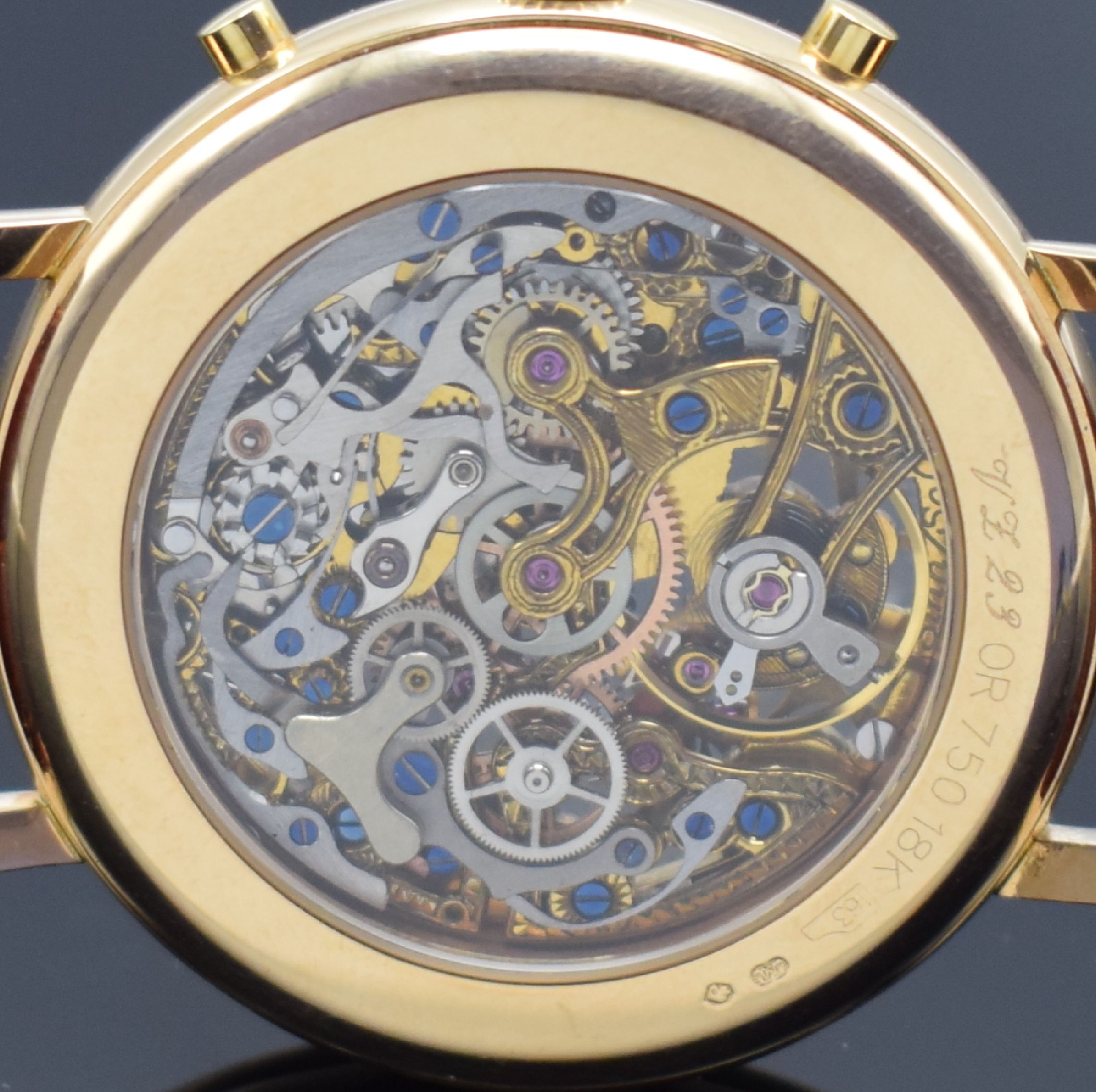 Detail e: SINN extrem seltener, skelettierter Schaltradchronograph in GG 750/000, wohl Prototyp, Deutschland um 1990, 3-teil. Geh. beids. vergl., Boden und ...
