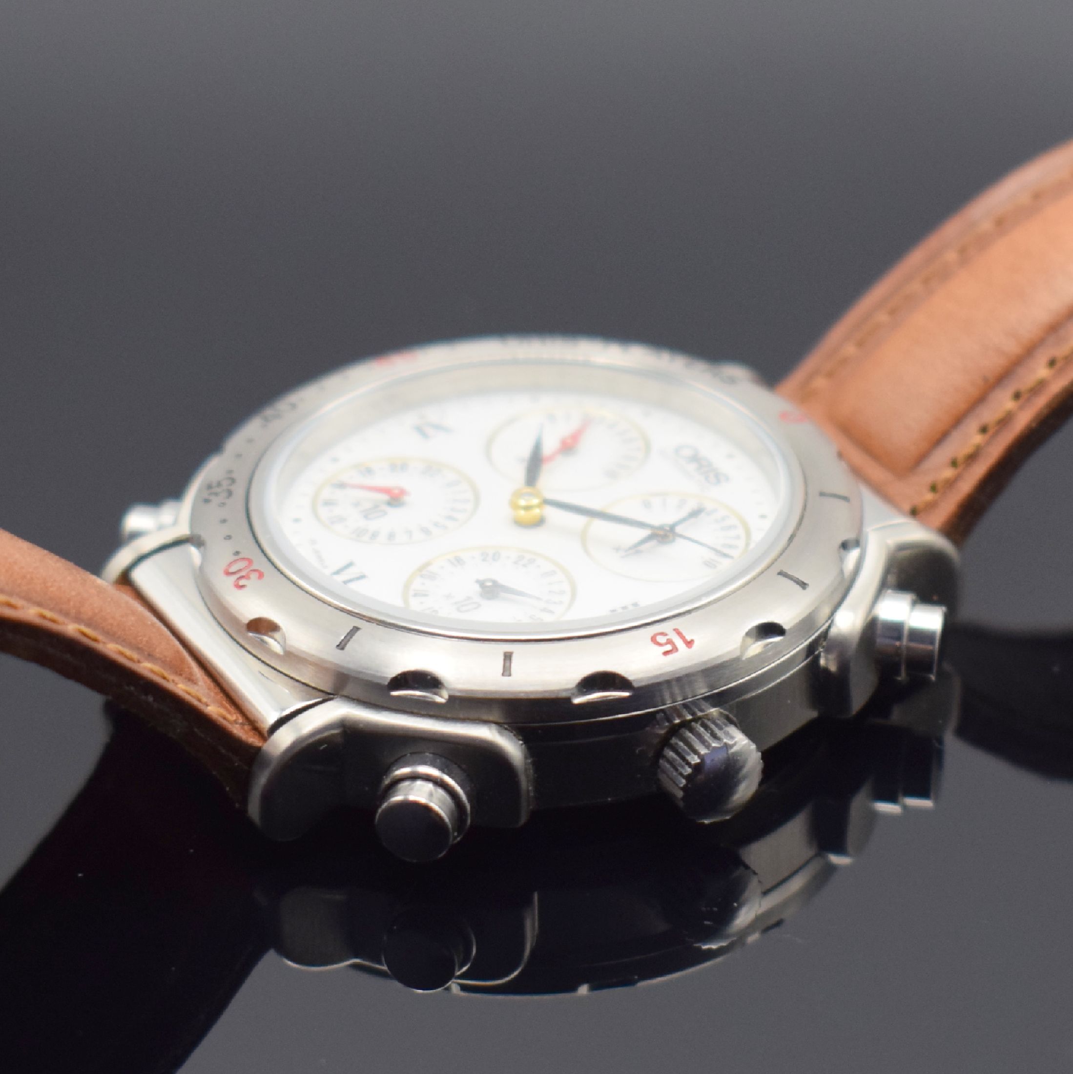 Detail b: ORIS Players Herrenarmbanduhr, Automatik, Schweiz um 2000, zum festhalten sportlicher Ergebnisse (z. B. Golf), Edelstahlgeh. z. T. mattiert, Boden ...