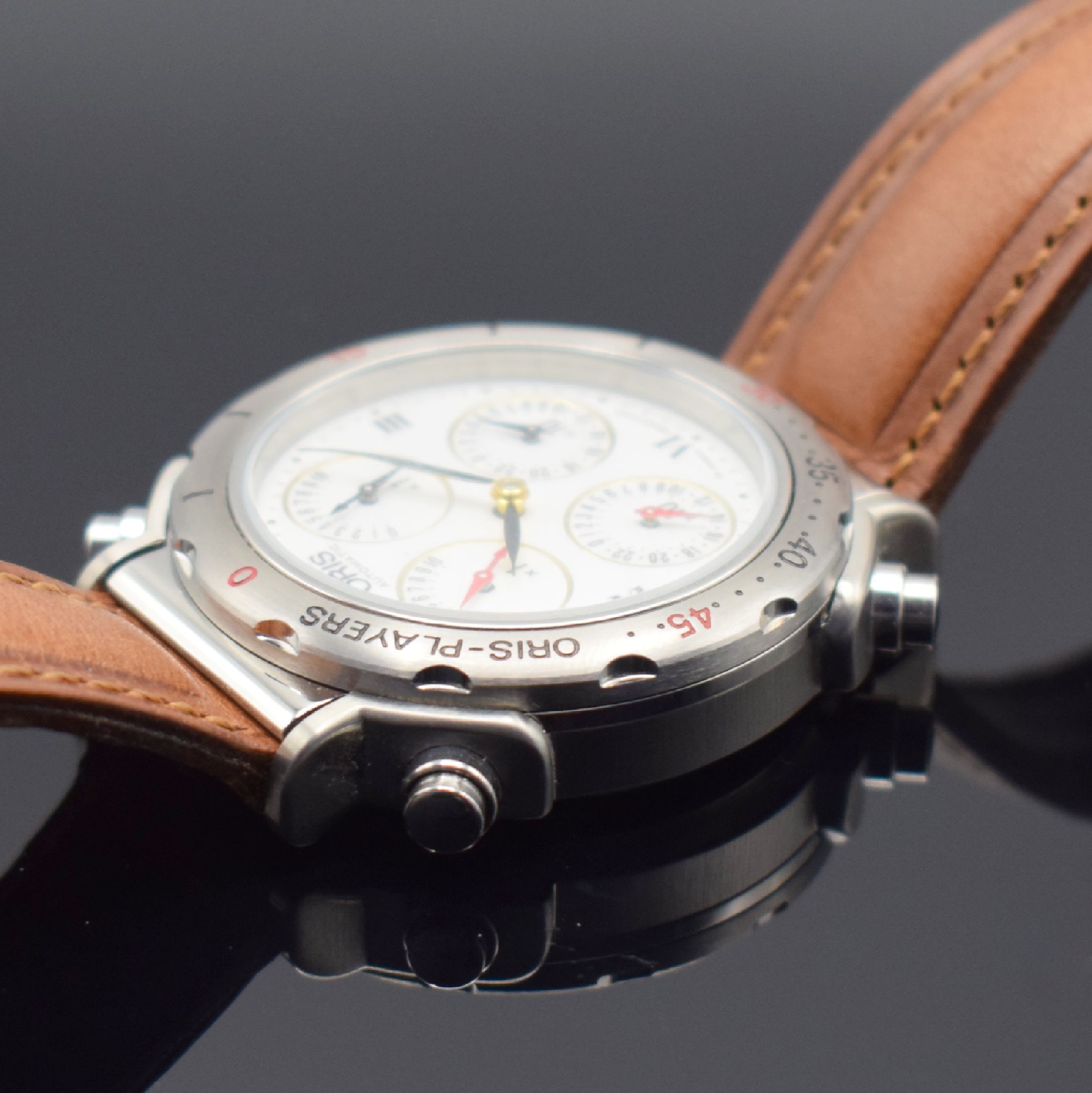 Detail c: ORIS Players Herrenarmbanduhr, Automatik, Schweiz um 2000, zum festhalten sportlicher Ergebnisse (z. B. Golf), Edelstahlgeh. z. T. mattiert, Boden ...