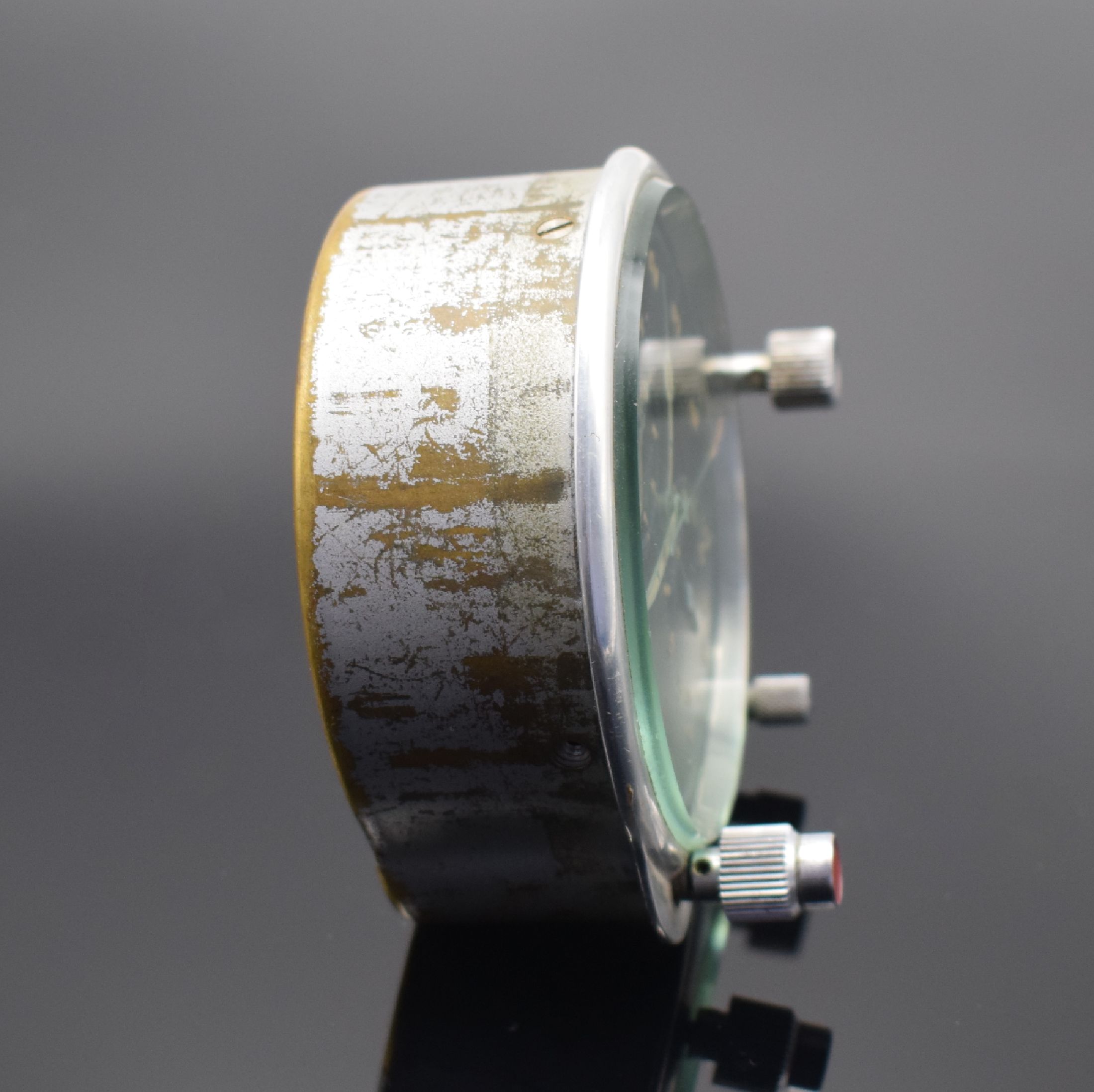 Detail a: JAEGER seltene Einbauborduhr mit 8 Tagewerk "TEMPS DE MARCHE" und Schaltradchronograph, Schweiz um 1950, schwarzes Kontrastzifferbl. m. ...
