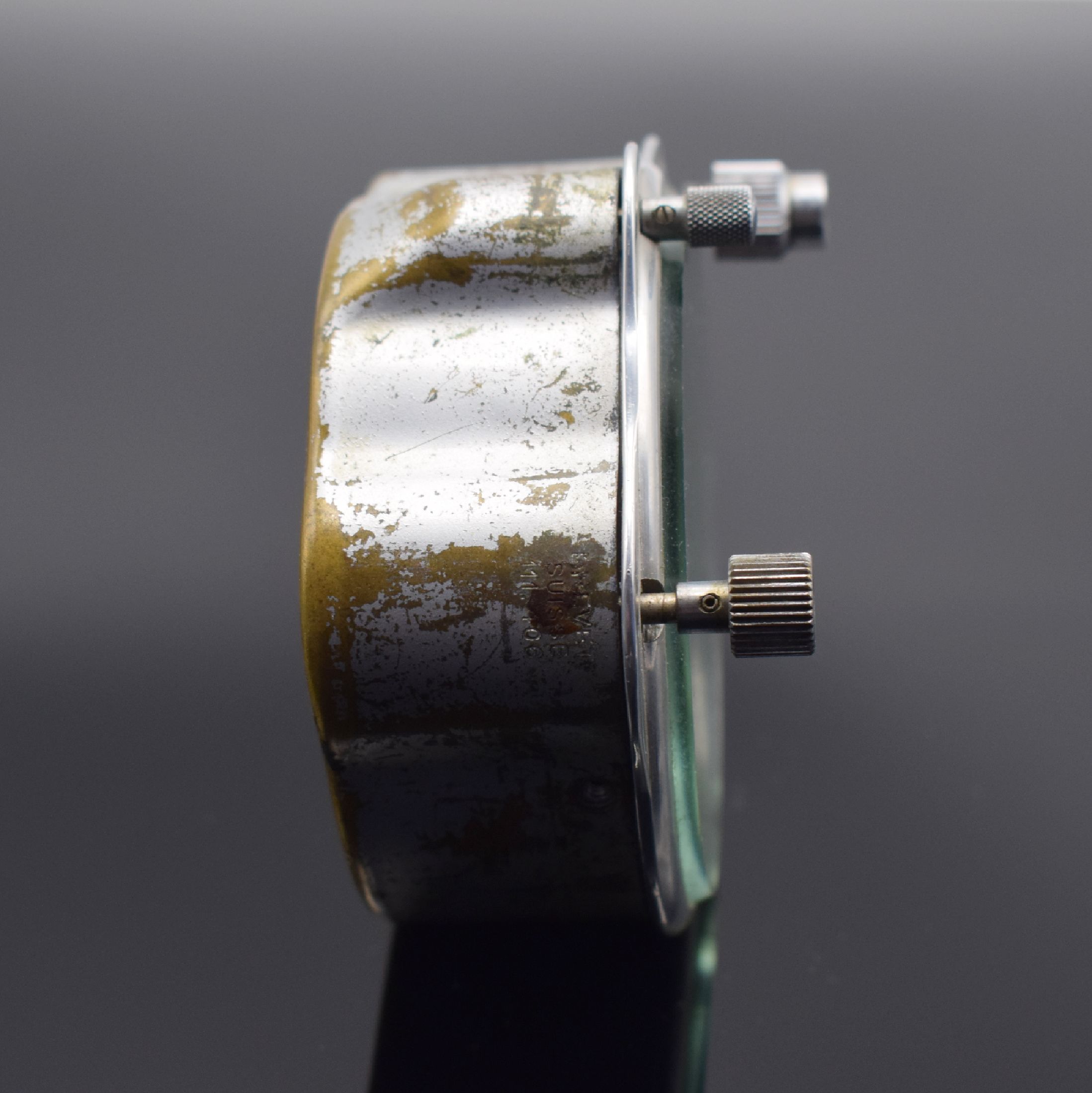 Detail d: JAEGER seltene Einbauborduhr mit 8 Tagewerk "TEMPS DE MARCHE" und Schaltradchronograph, Schweiz um 1950, schwarzes Kontrastzifferbl. m. ...