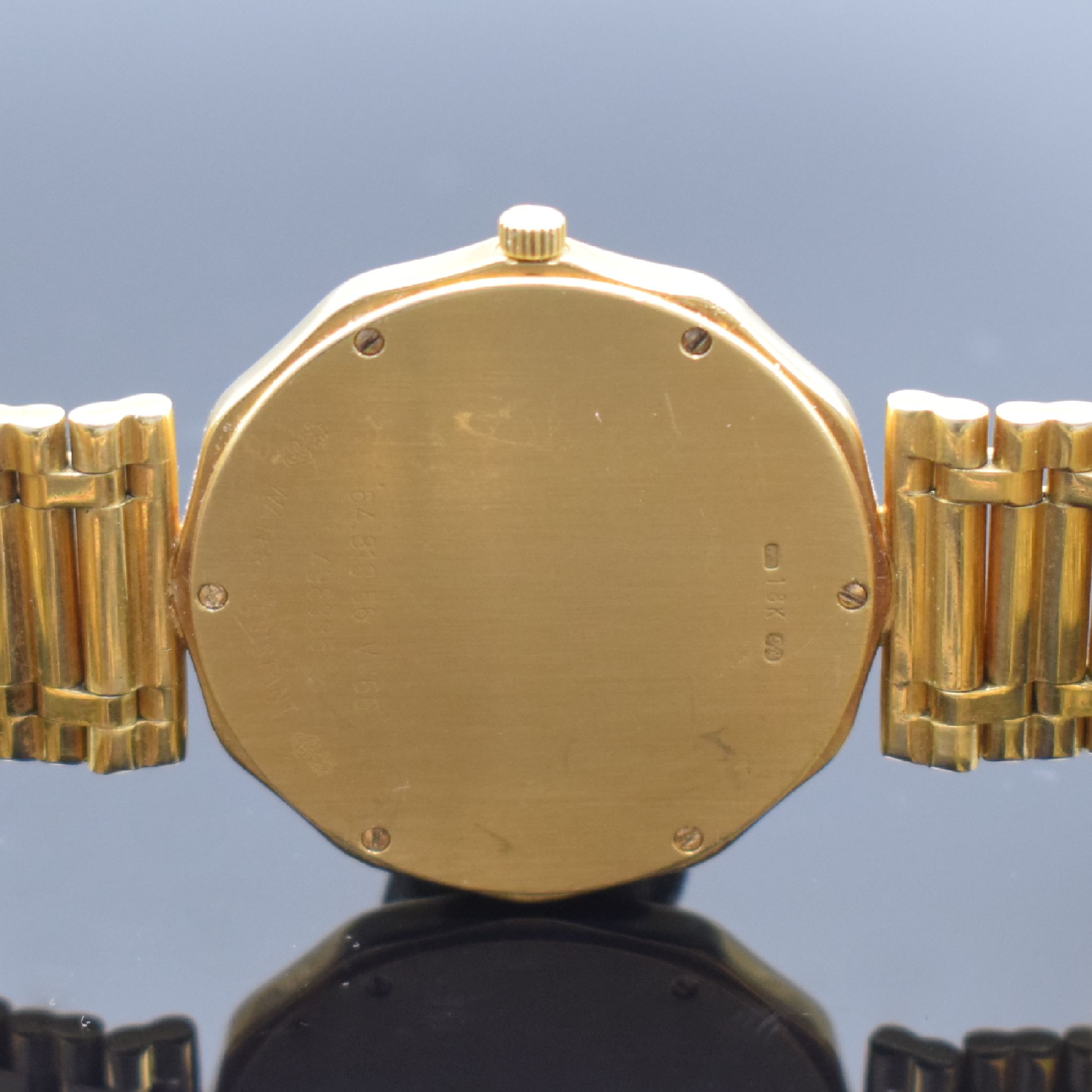 Detail e: CORUM Herrenarmbanduhr Serie Admiral´s Cup in GG 750/000 Referenz 64.810.56 V-66, Schweiz um 1985, GG 750/000 Gliederband m. dopp. Faltschl., Boden ...