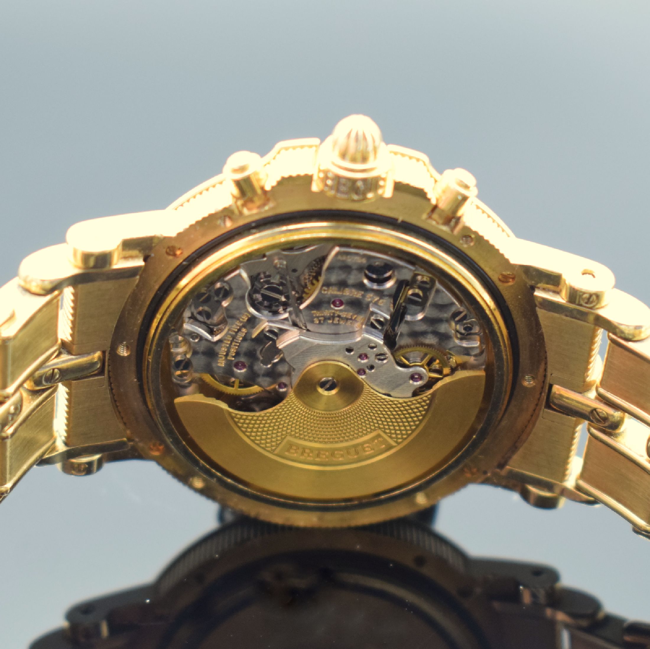 Detail f: BREGUET Marine Armbandchronograph in GG 750/000 Referenz 3460, Automatik, Schweiz um 1990, 3-teil. Geh., Boden 6-fach verschr., Münzrand, orig. ...