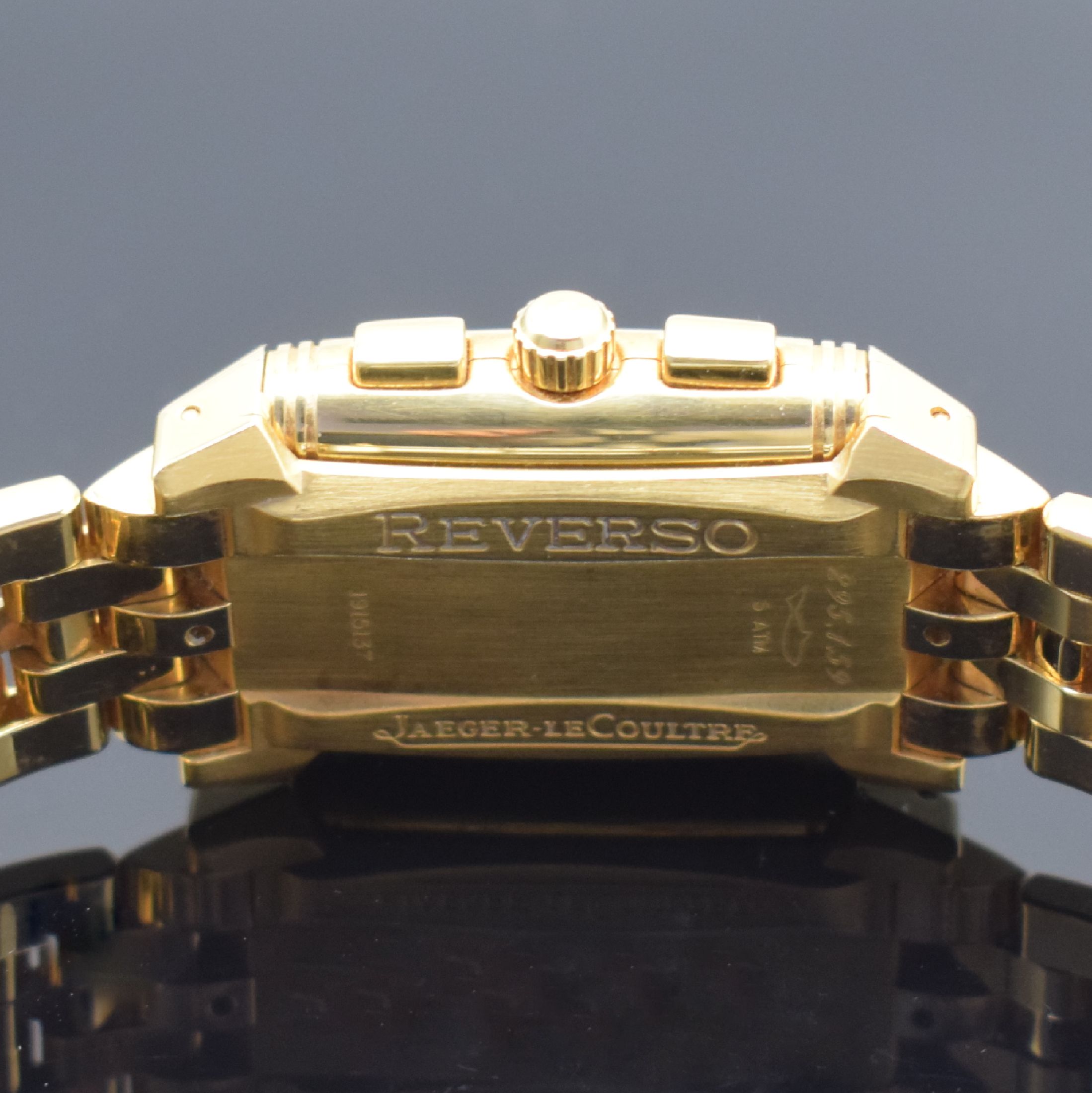 Detail g: Jaeger-LeCoultre Armbandchronograph Modell Reverso Gran´Sport in GG 750/000 Referenz 295.110.592, Handaufzug, um 180 Grad drehb. Goldgehäuse inkl. ...