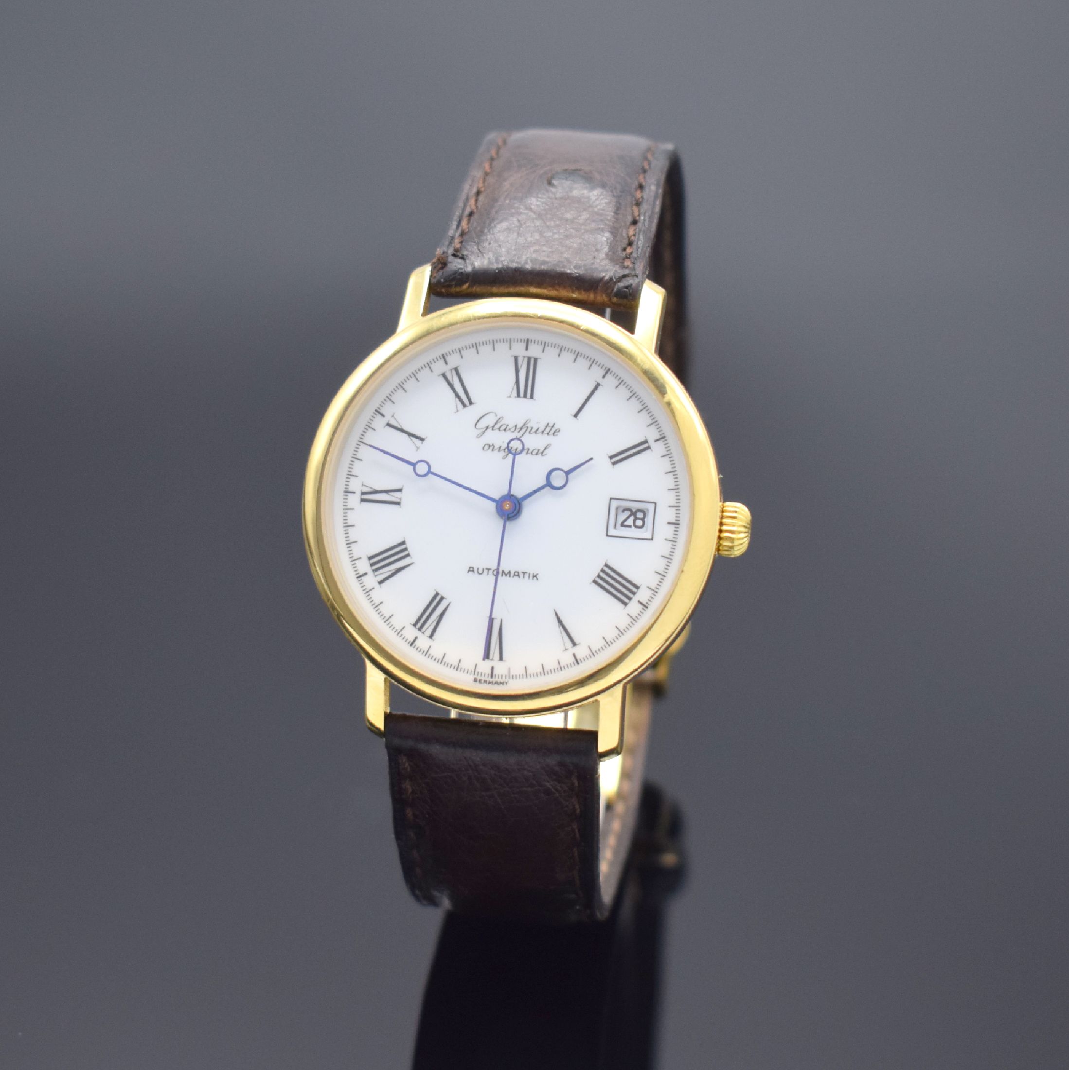 GLASHÜTTE ORIGINAL Herrenarmbanduhr, Deutschland um 1993, Automatik, verg. Gehäuse beids. vergl., Boden aufgedr., weißes Zifferbl. m. röm. ...