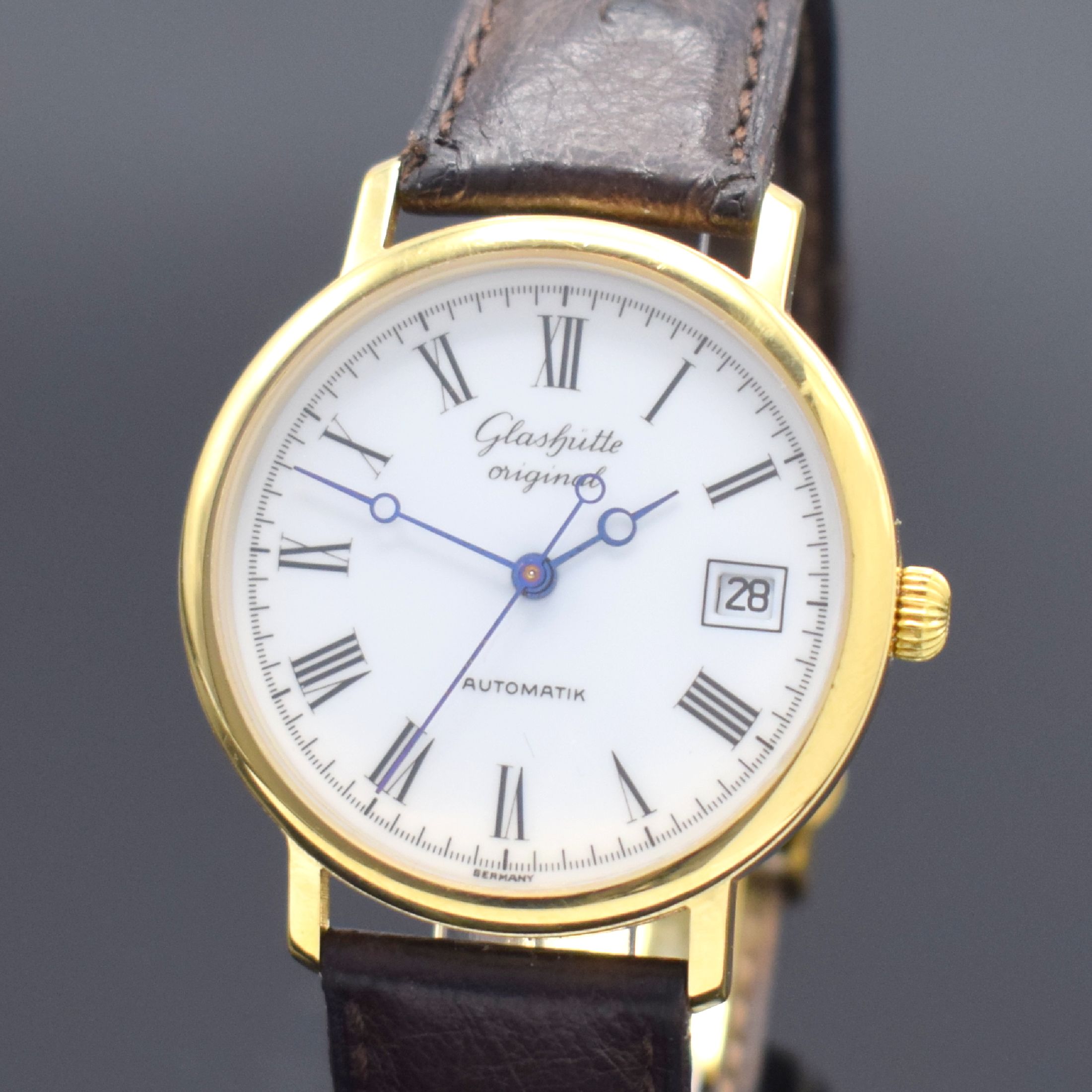 Detail a: GLASHÜTTE ORIGINAL Herrenarmbanduhr, Deutschland um 1993, Automatik, verg. Gehäuse beids. vergl., Boden aufgedr., weißes Zifferbl. m. röm. ...