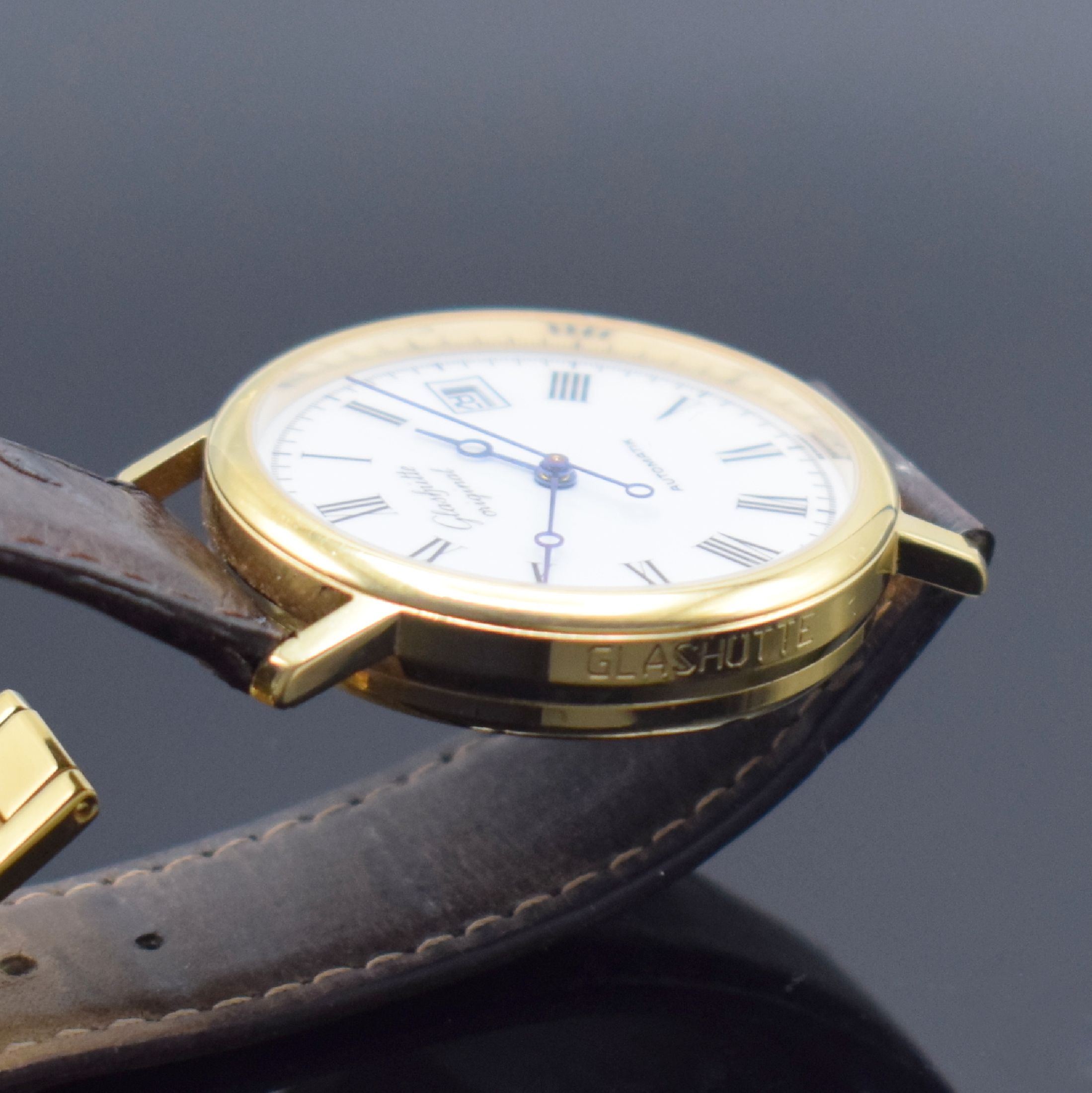 Detail c: GLASHÜTTE ORIGINAL Herrenarmbanduhr, Deutschland um 1993, Automatik, verg. Gehäuse beids. vergl., Boden aufgedr., weißes Zifferbl. m. röm. ...