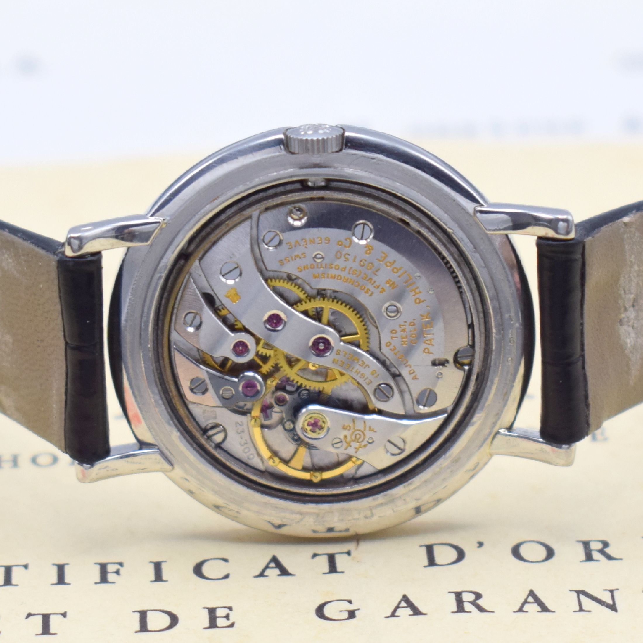 Detail e: PATEK PHILIPPE sehr seltene Armbanduhr in Platin Referenz 2594/10 mit originalem Brillantbesatz, Handaufzug, verk. lt. original Zertifikat und ...
