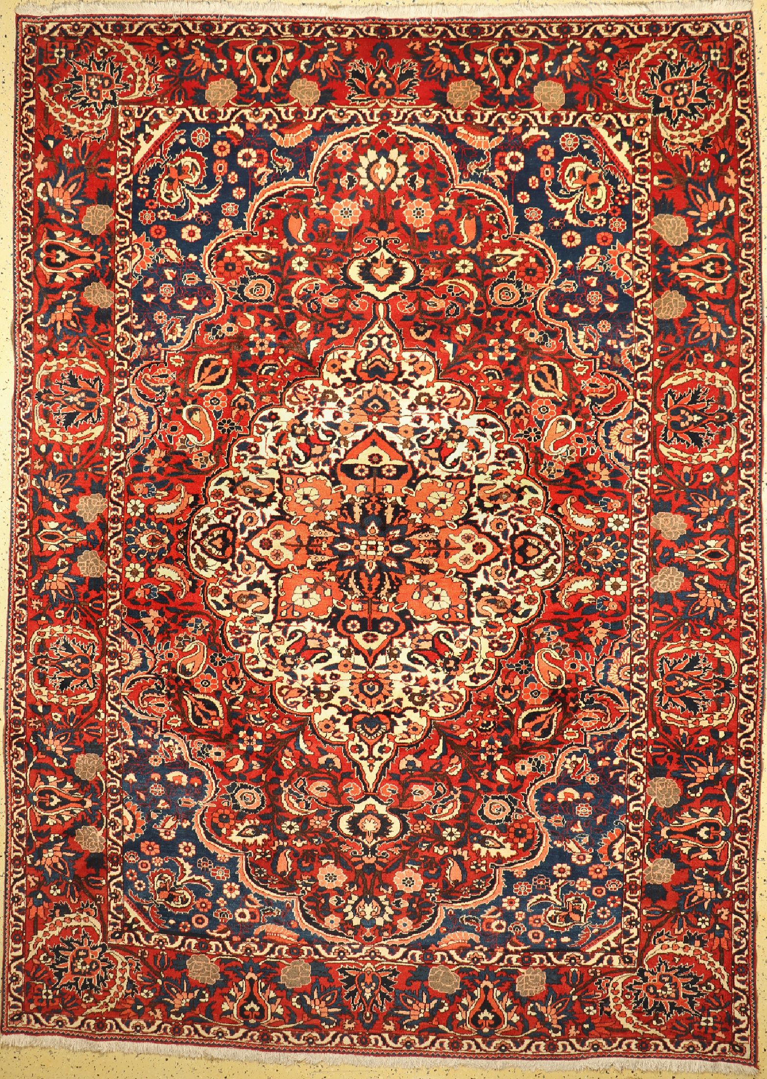 Bachtiar alt, Persien, um 1950, Wolle auf Baumwolle, ca. 350 x 250 cm, gereinigt, EHZ: 1(gebraucht)