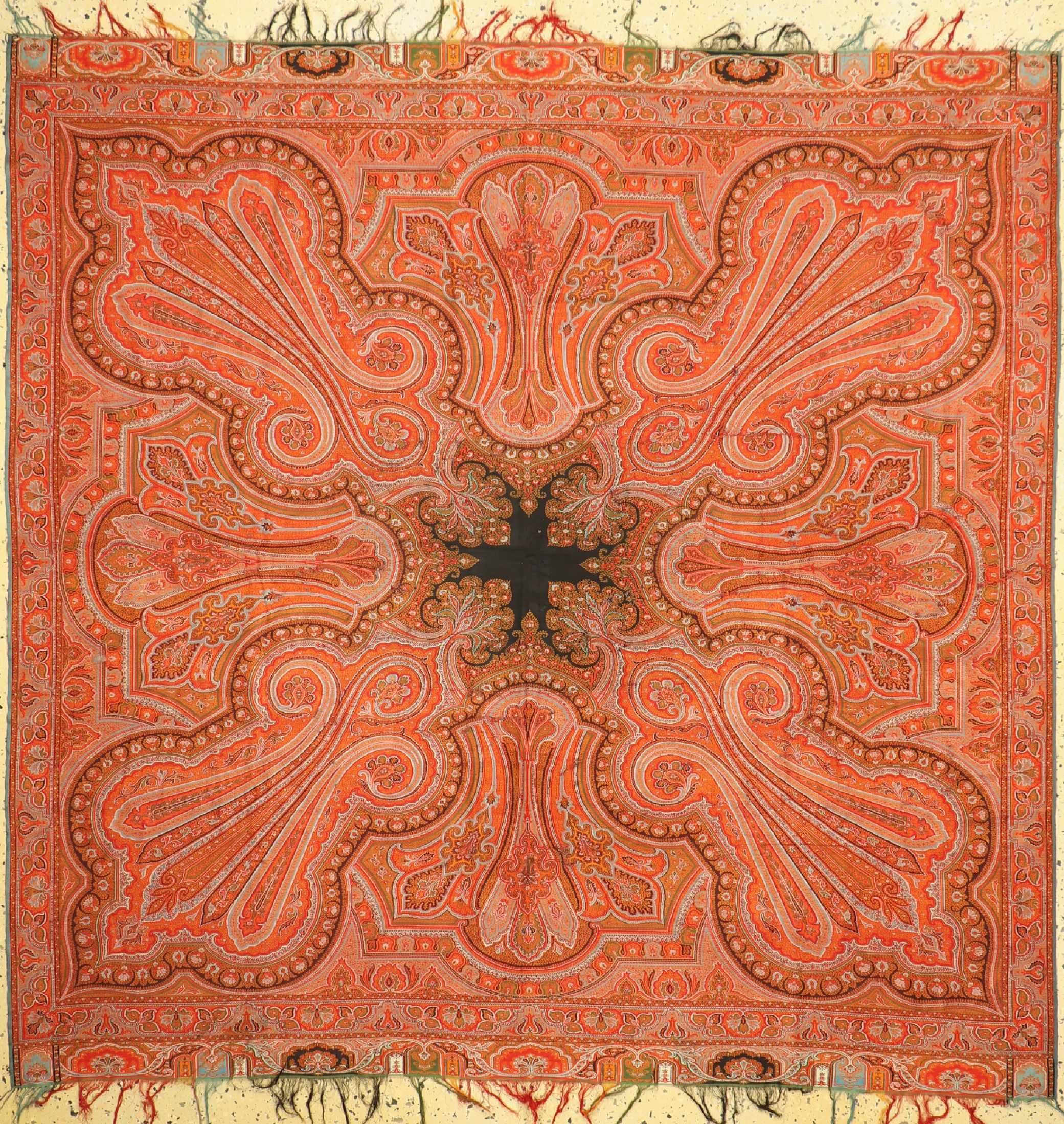 Kaschmir Shawl, Indien, um 1930, Wolle gewebt auf Wolle, ca. 180 x 177 cm, EHZ: 1-2 (kleine Löcher)