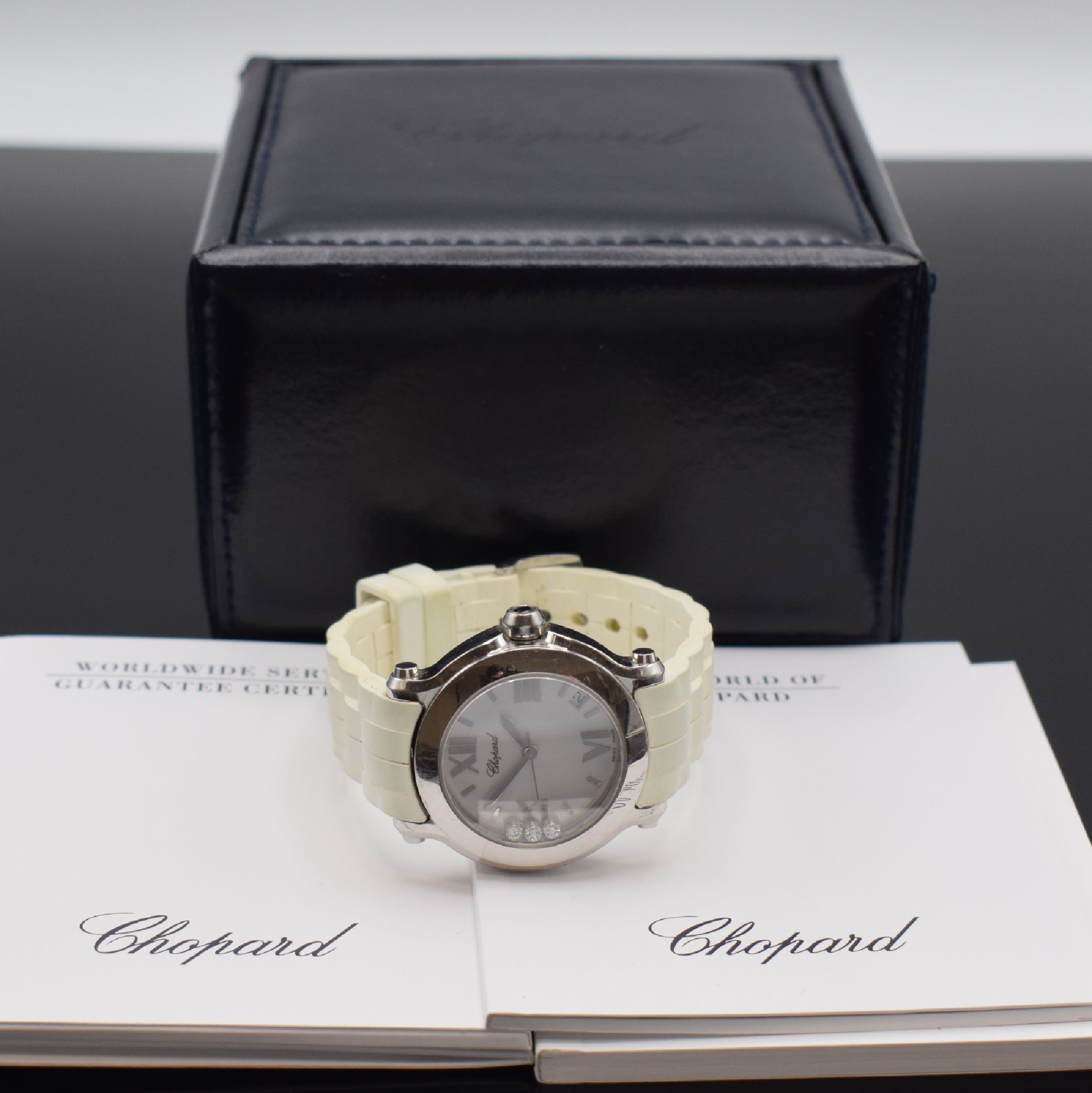 Detail e: CHOPARD Happy Sport Damenarmbanduhr in Stahl Referenz 8475, Schweiz verk. lt. beil. Pap. 02/2015, quarz, Boden 8-fach verschr., Schmuckkrone m. ...
