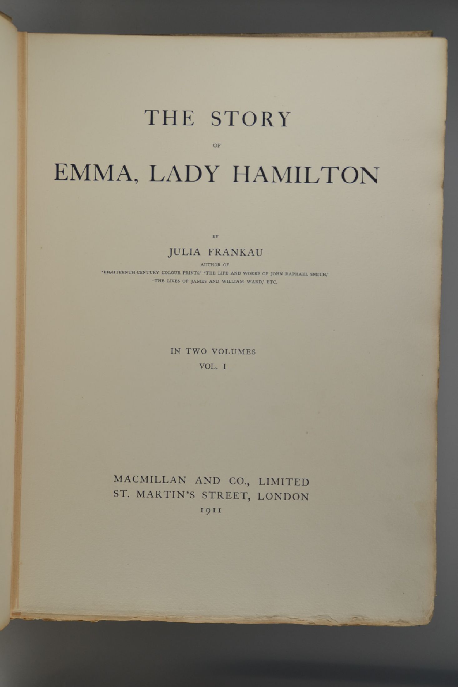 Detail b: Julia Frankau (1859-1916): The Story of Emma, Lady Hamilton, London, Macmillan 1911, 2 Bände, 107 u. 114 S., mit 30 farbigen Tafeln und 39 ...