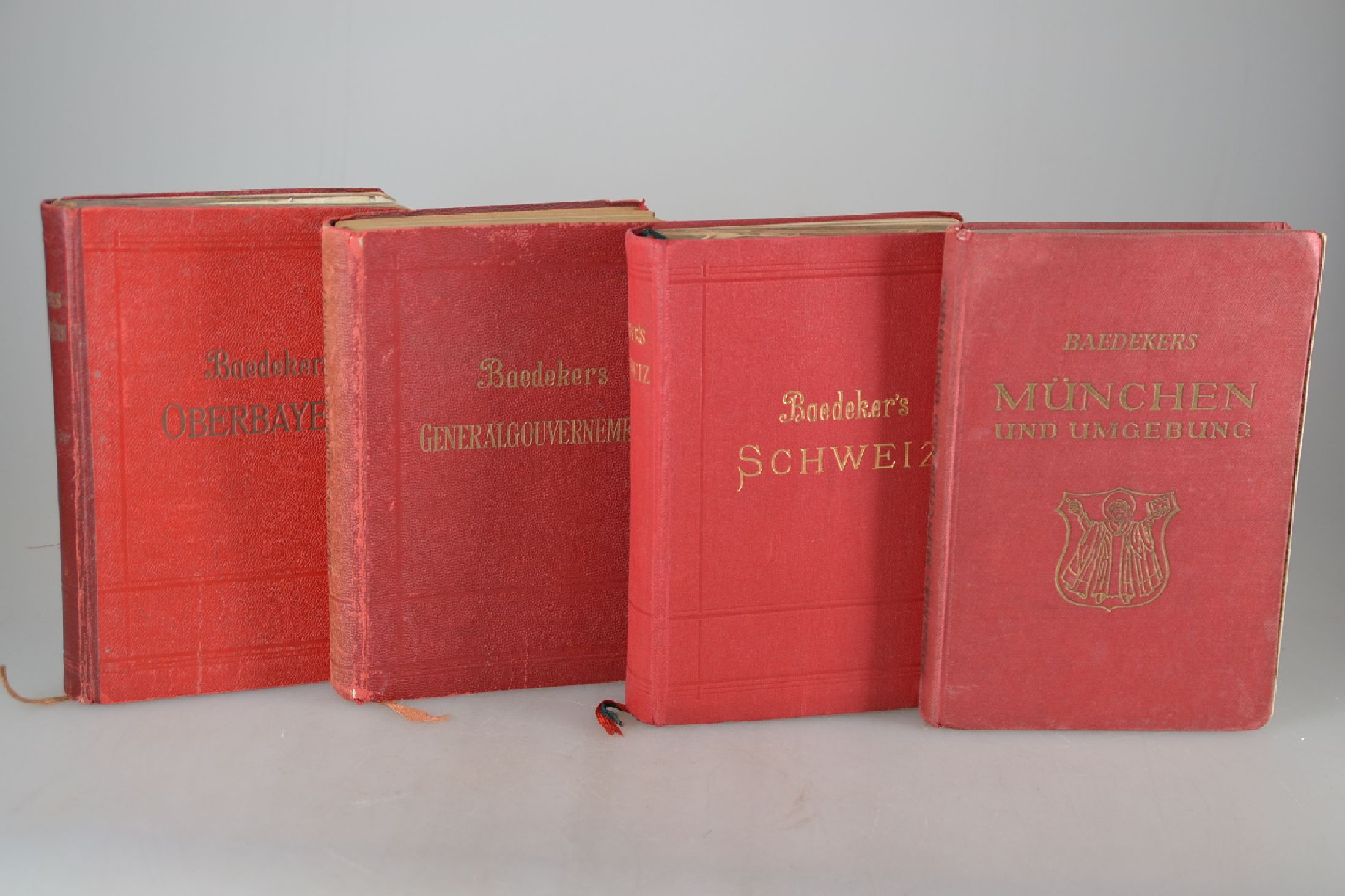 Detail a: Konvolut Baedekers Reiseliteratur, 5 Werke: Generalgouvernement, München und Umgebung, um 1850 bis 1943, Karl Baedeker: München und Oberbayern, ...