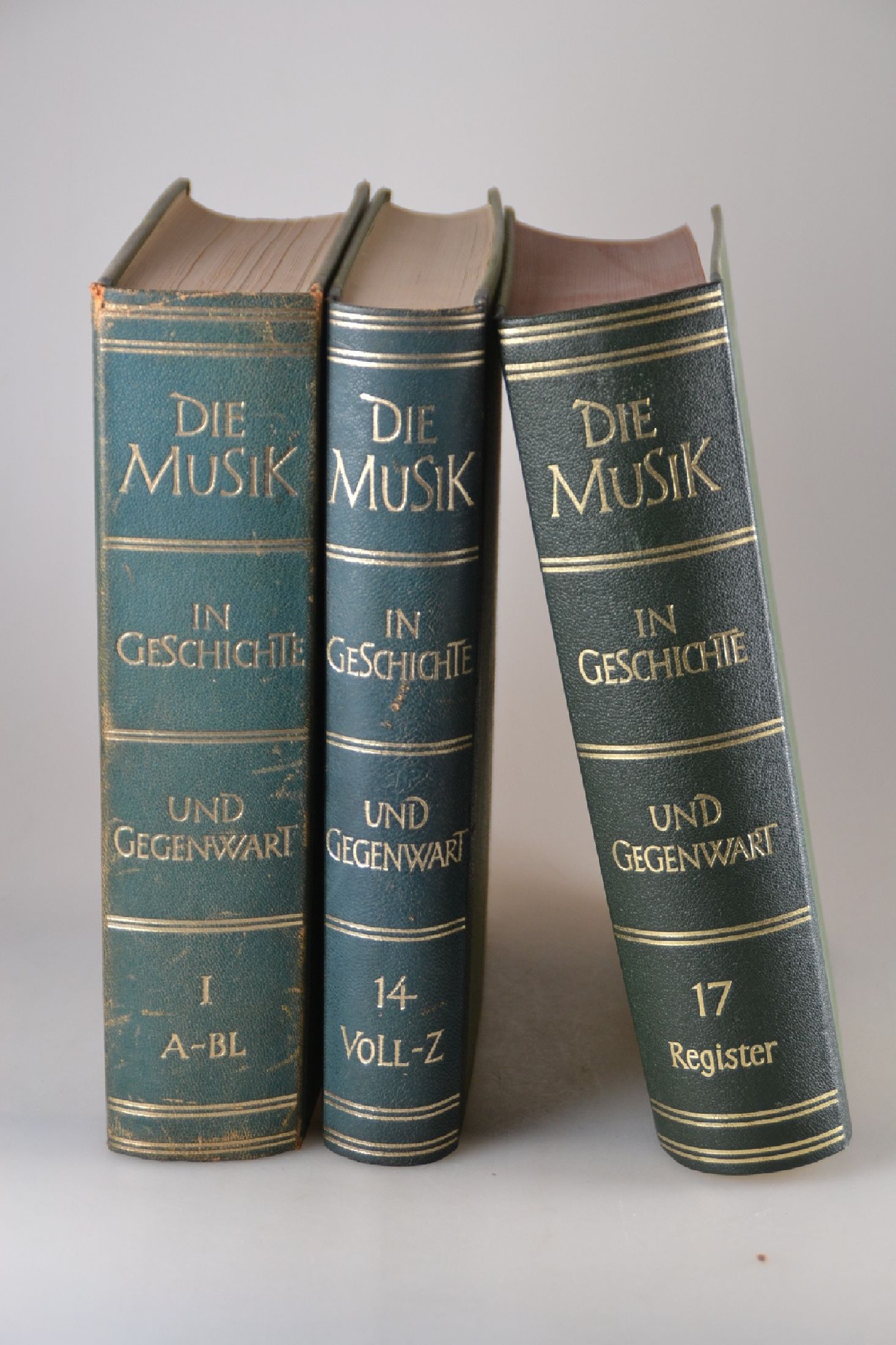 Friedrich Blume (Hrsg.): Die Musik in Geschichte und Gegenwart. Allgemeine Enzyklopädie der Musik, 17 Bd., Kassel u. Basel, Bärenreiter 1949-86, 14 ...