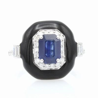 26588145a - Ring mit Saphir, Brillanten, Diamanten und Onyx