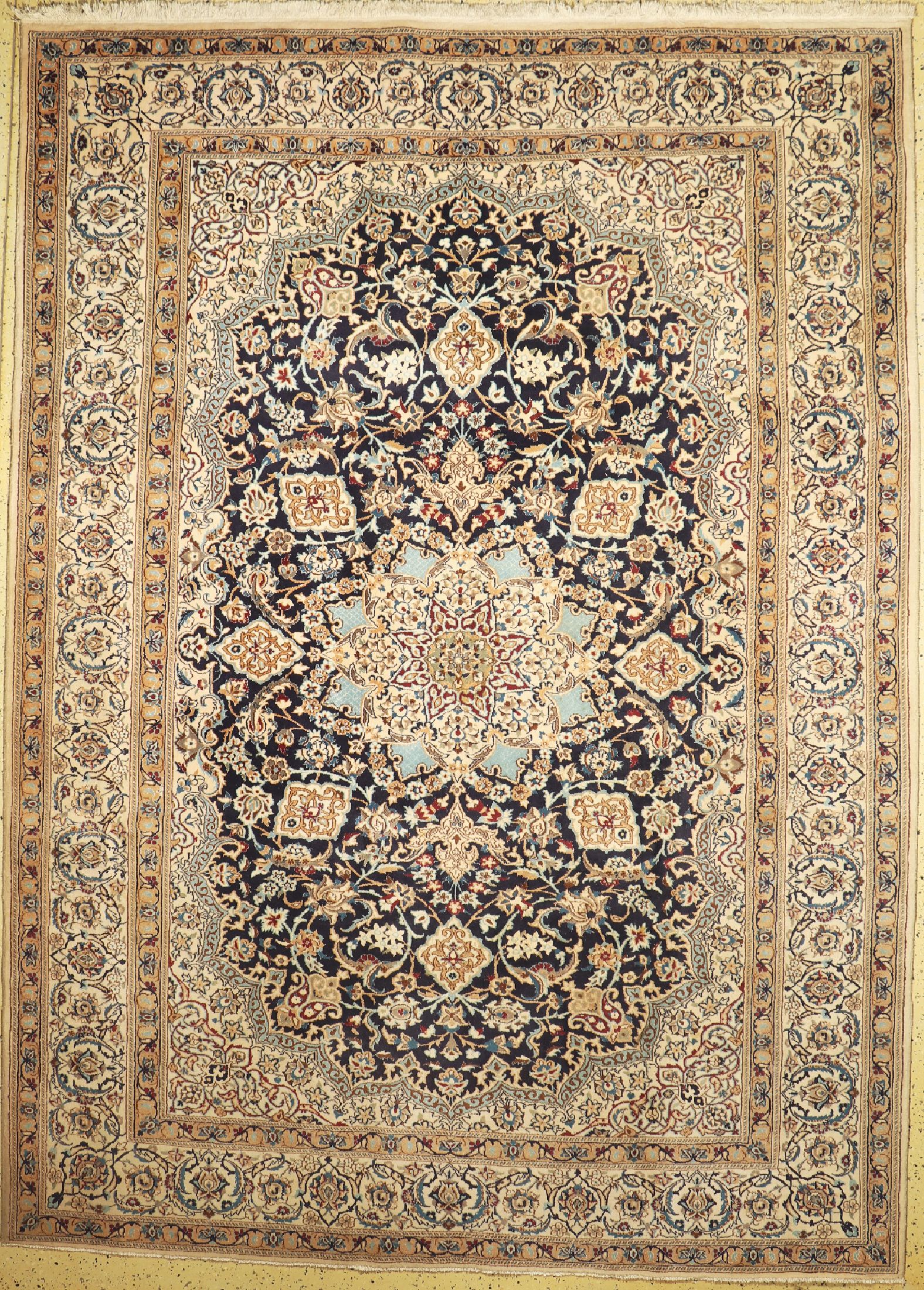 Nain alt, Persien, ca. 50 Jahre, Wolle auf Baumwolle, ca. 350 x 255 cm, EHZ: 2