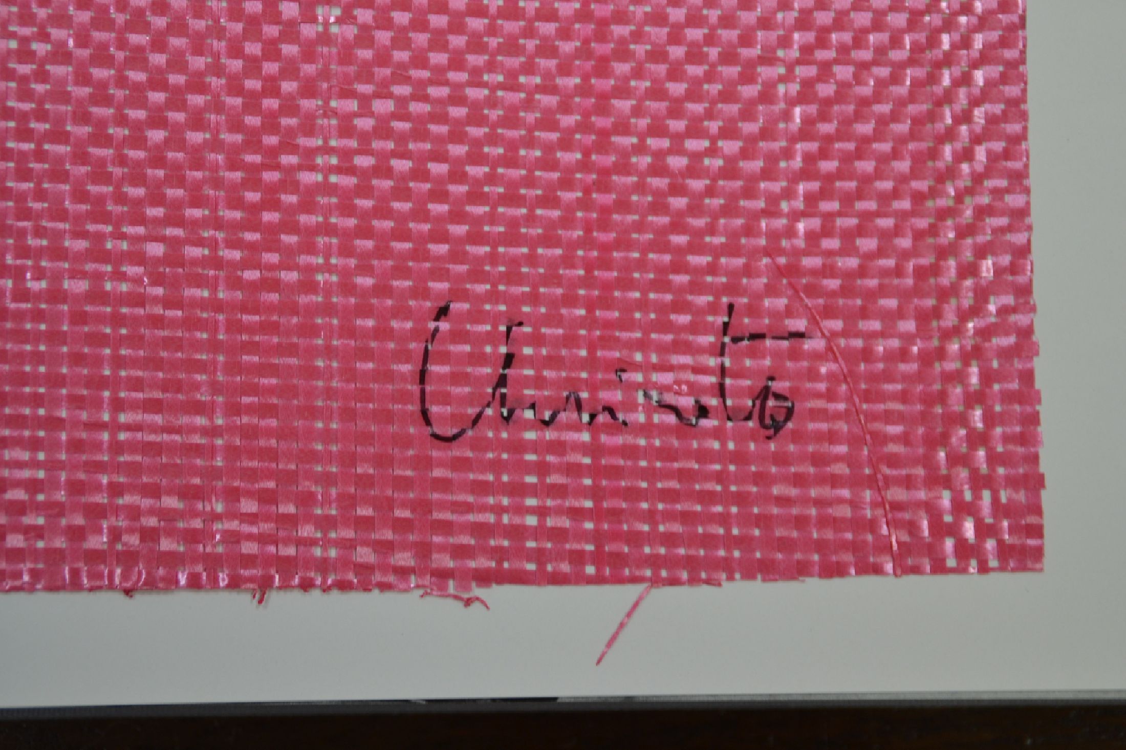 Detail k: Christo: Surrounded Islands. Biscayne Bay, Greater Miami, Florida, 1980-83, New York, Abrams 1986, 696 S., mit montiertem und handsigniertem ...