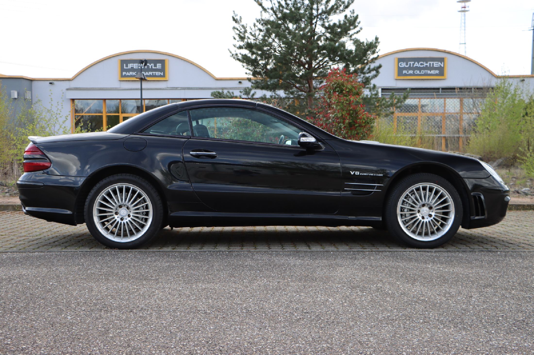 Detail a: Mercedes-Benz SL 55 AMG, Fahrgestellnummer: WDB2304741F030238, EZ 09/2002, ca. 161.000 km abgelesen, HU 03/2024, 368 kW/500 PS, 8-Zylinder, ...
