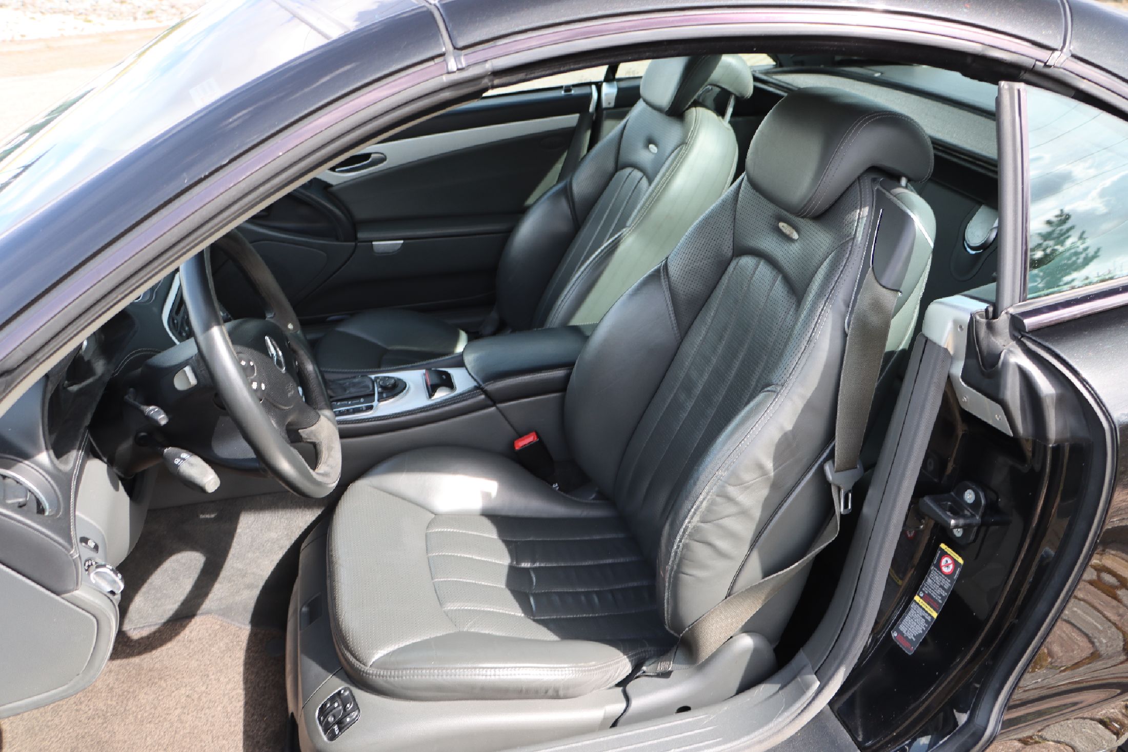 Detail d: Mercedes-Benz SL 55 AMG, Fahrgestellnummer: WDB2304741F030238, EZ 09/2002, ca. 161.000 km abgelesen, HU 03/2024, 368 kW/500 PS, 8-Zylinder, ...
