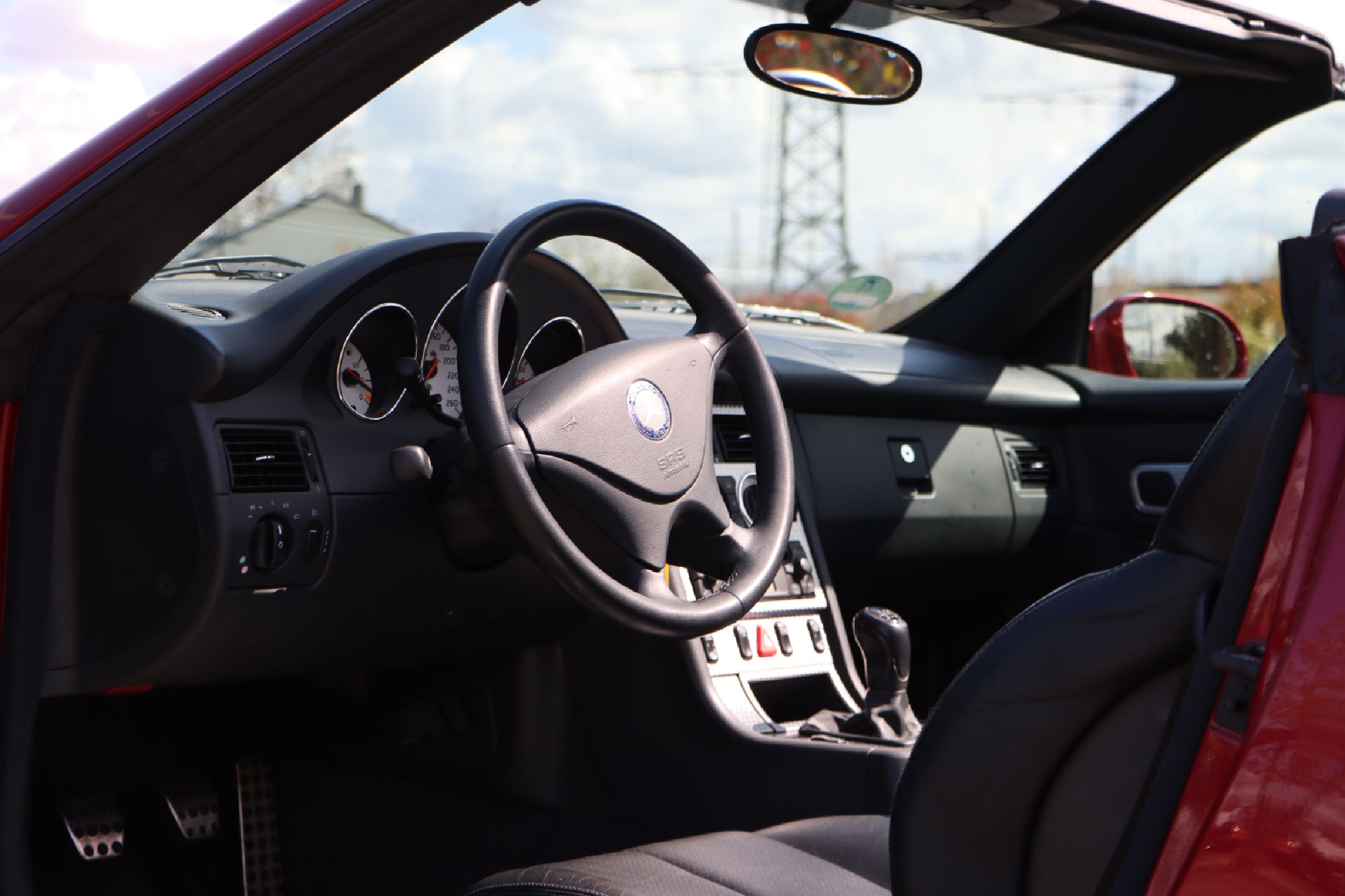 Detail e: Mercedes- Benz SLk 200, Fahrgestellnummer: WDB1704441F212811, EZ 01/2001, 3. Hand, Laufleistung ca. 95.000 km abgelesen, HU 05/2024, 120 kW/163 PS, 4 ...