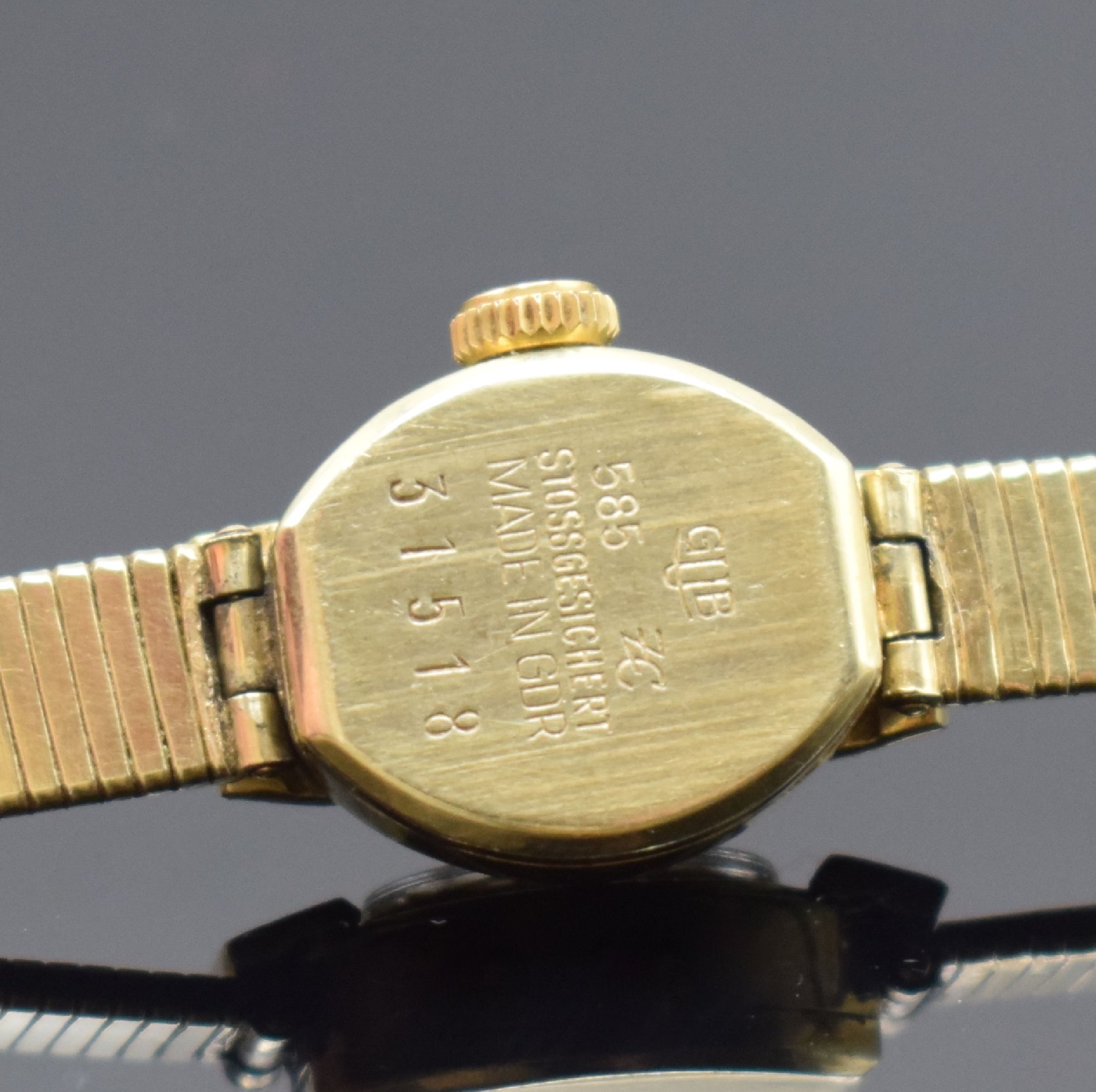 Detail c: GUB Glashütte seltene Damenarmbanduhr in GG 585/000 sowie 1 weitere Damenuhr in Gold, Deutschland um 1970, Handaufzug, gedr. Geh. m. integr. orig. ...