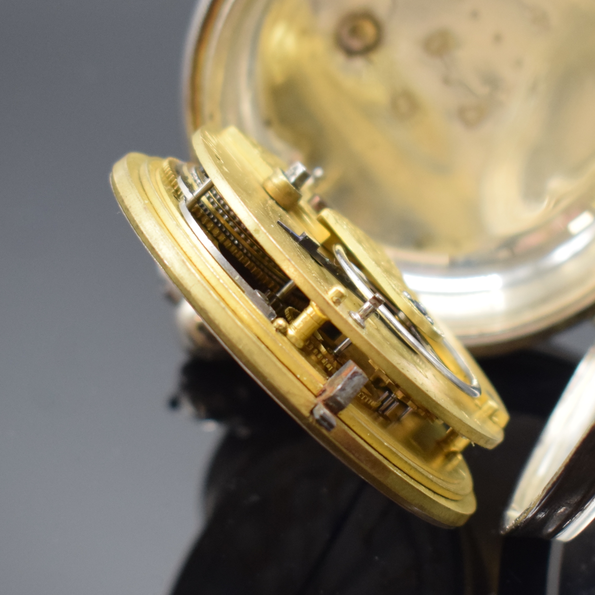 Detail g: Henry Mason, Urania und Regulateur 3 Taschenuhren, England / Schweiz um 1875-1890, 1) schwere Silbertaschenuhr, Ankerwerk m. Kette und Schnecke, ...