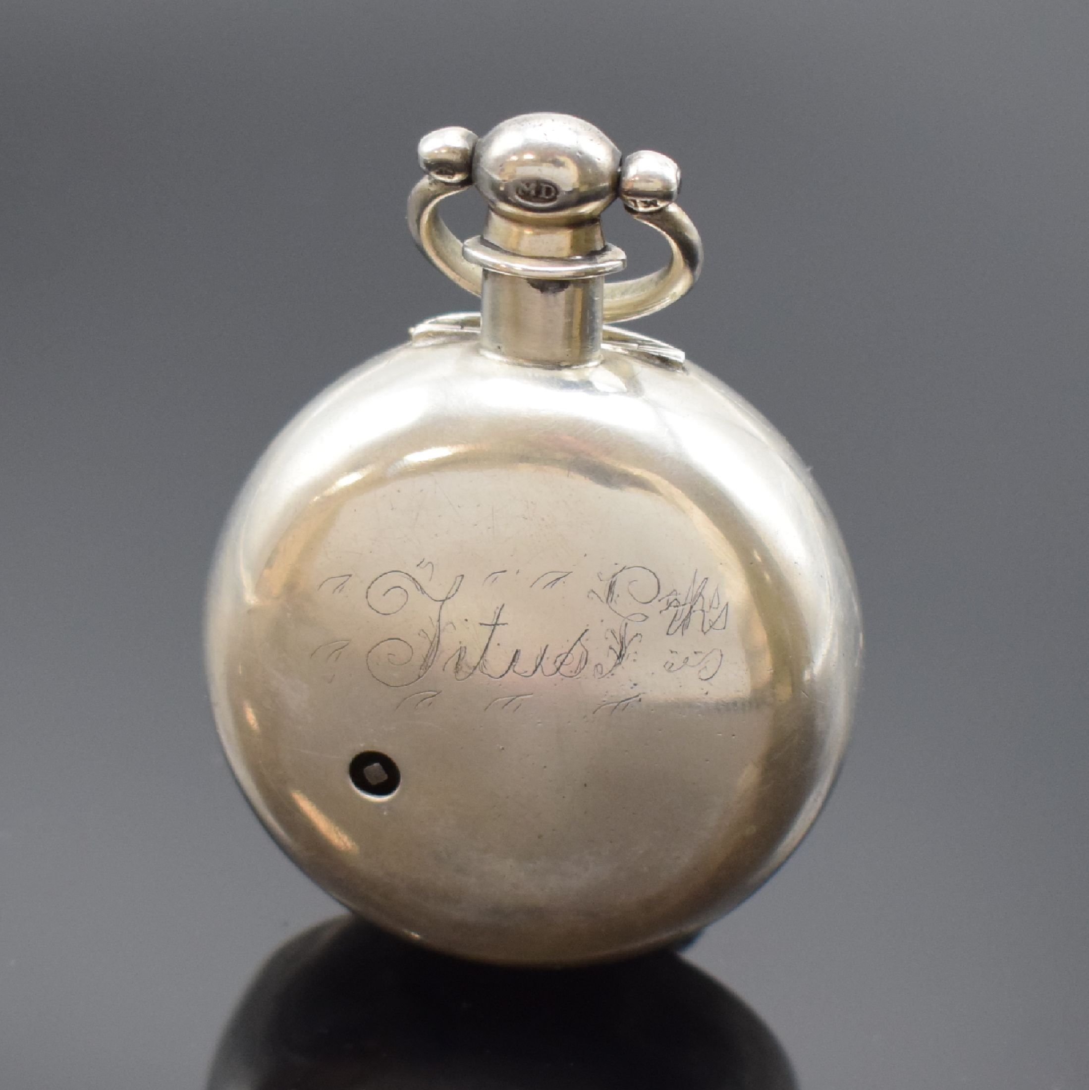 Detail b: Will. Williams schwere Spindeltaschenuhr in Sterlingsilber, England Hallmark 1838, glattes Geh. u. Übergeh., Emailzifferbl. riss., röm. Zahlen, ...