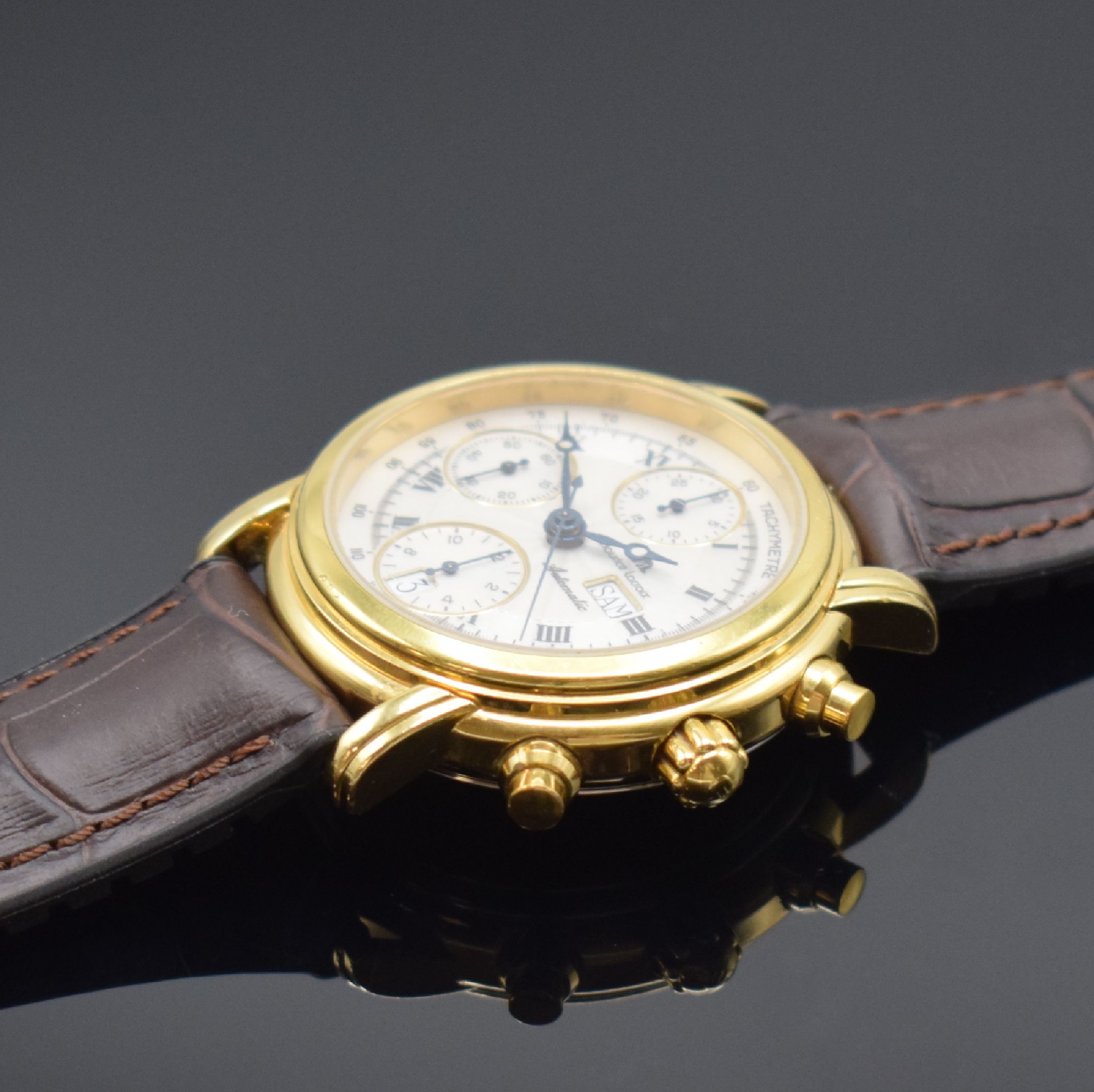 Detail b: MAURICE LACROIX Herrenarmbanduhr mit Chronograph, Schweiz um 1995, Automatik, verg. Geh., Boden aufgedr., Lederband m. orig. Dornschl., guill. silb. ...
