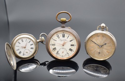 Image 26593716 - Henry Mason, Urania and Regulateur 3 pocket watches, England / Switzerland around 1875- 1890, 1) heavy silver pocket watch, lever movement with chain and fusee, silver-dial, diameter approx. 60 mm, dent, not working, condition 3-4, 2) Hunting cased pocket watch in Niello, enamel-dial, lever movement in Longines construction method, diameter approx. 52 mm, needs to be overhauled, condition 3, 3) big iron watch, case corroded, enamel dial damaged, lever movement with Breguet balance- spring, diameter approx. 67 mm, needs to be overhauled, condition 3